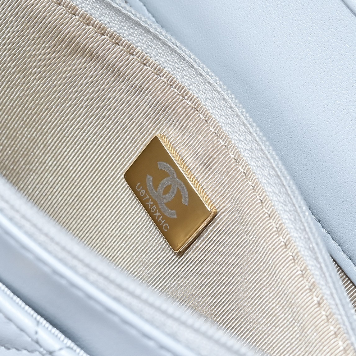 Chanel Style Leather Chain Bag style reference detail image 8 from source 776513