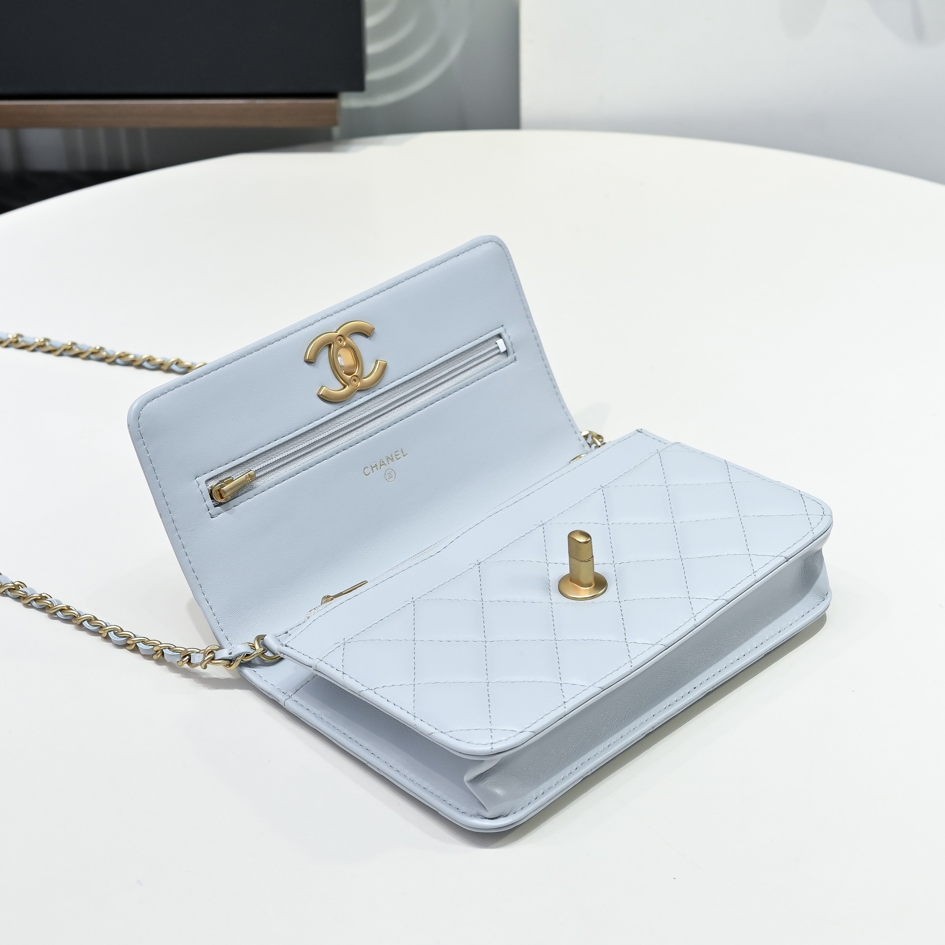 Chanel Style Leather Chain Bag style reference detail image 4 from source 776513