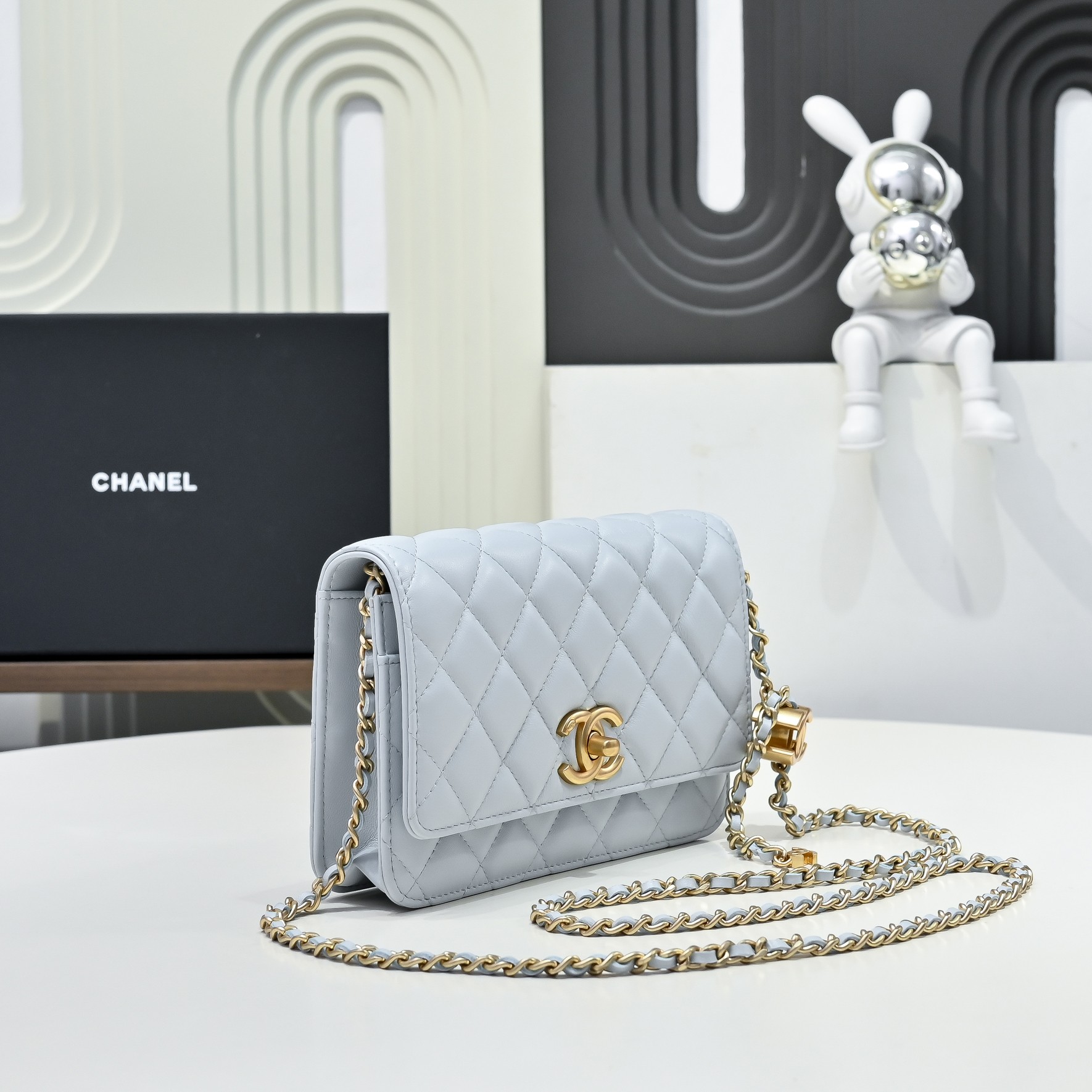 Chanel Style Leather Chain Bag style reference detail image 3 from source 776513