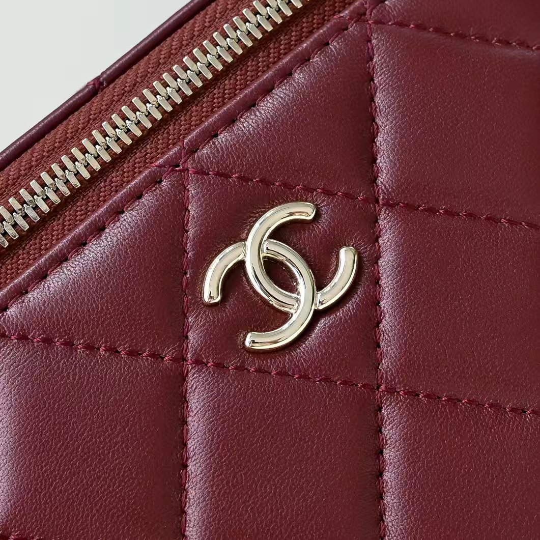 Chanel Style Leather Chain Bag style reference detail image 5 from source 776535