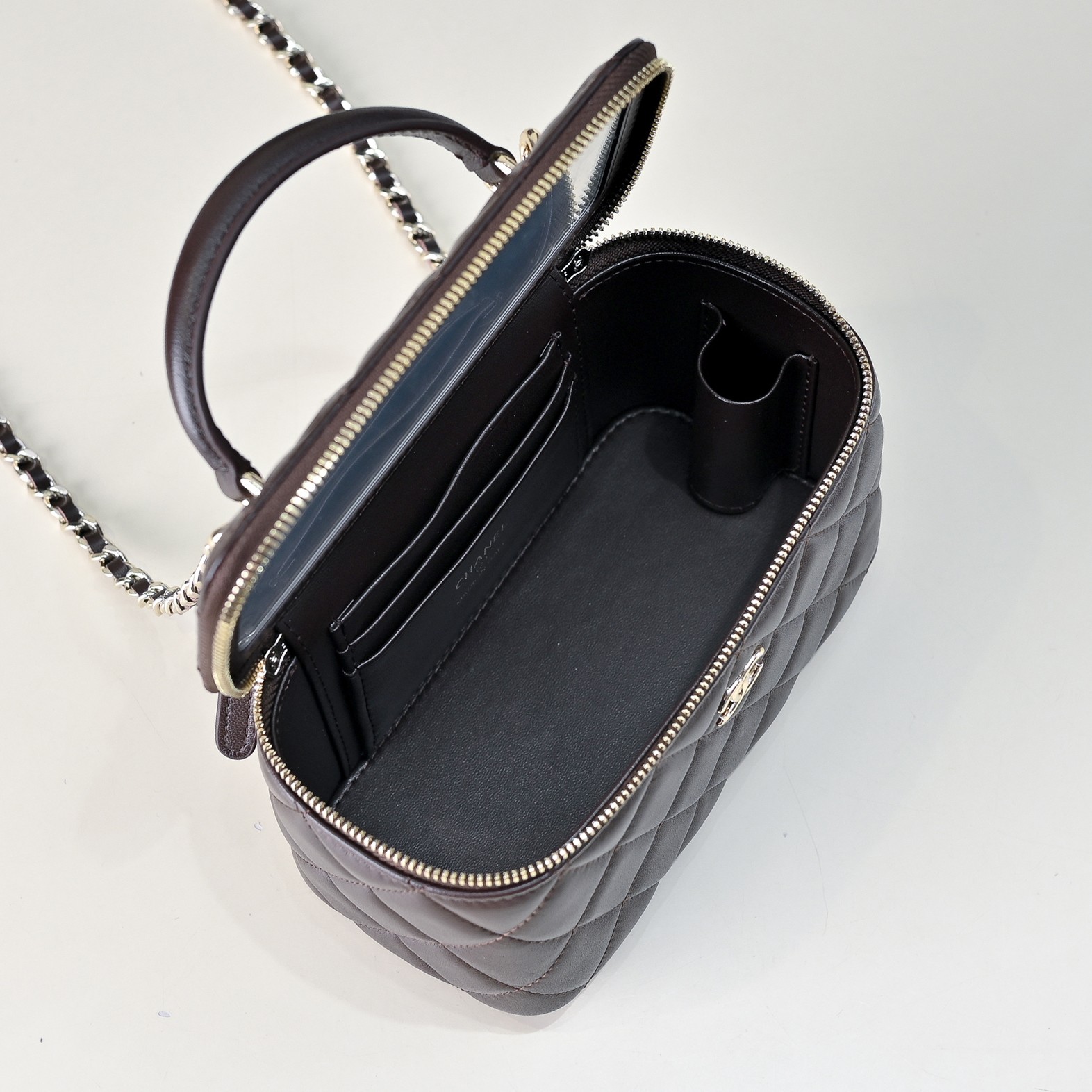 Chanel Style Leather Chain Bag style reference detail image 8 from source 776533
