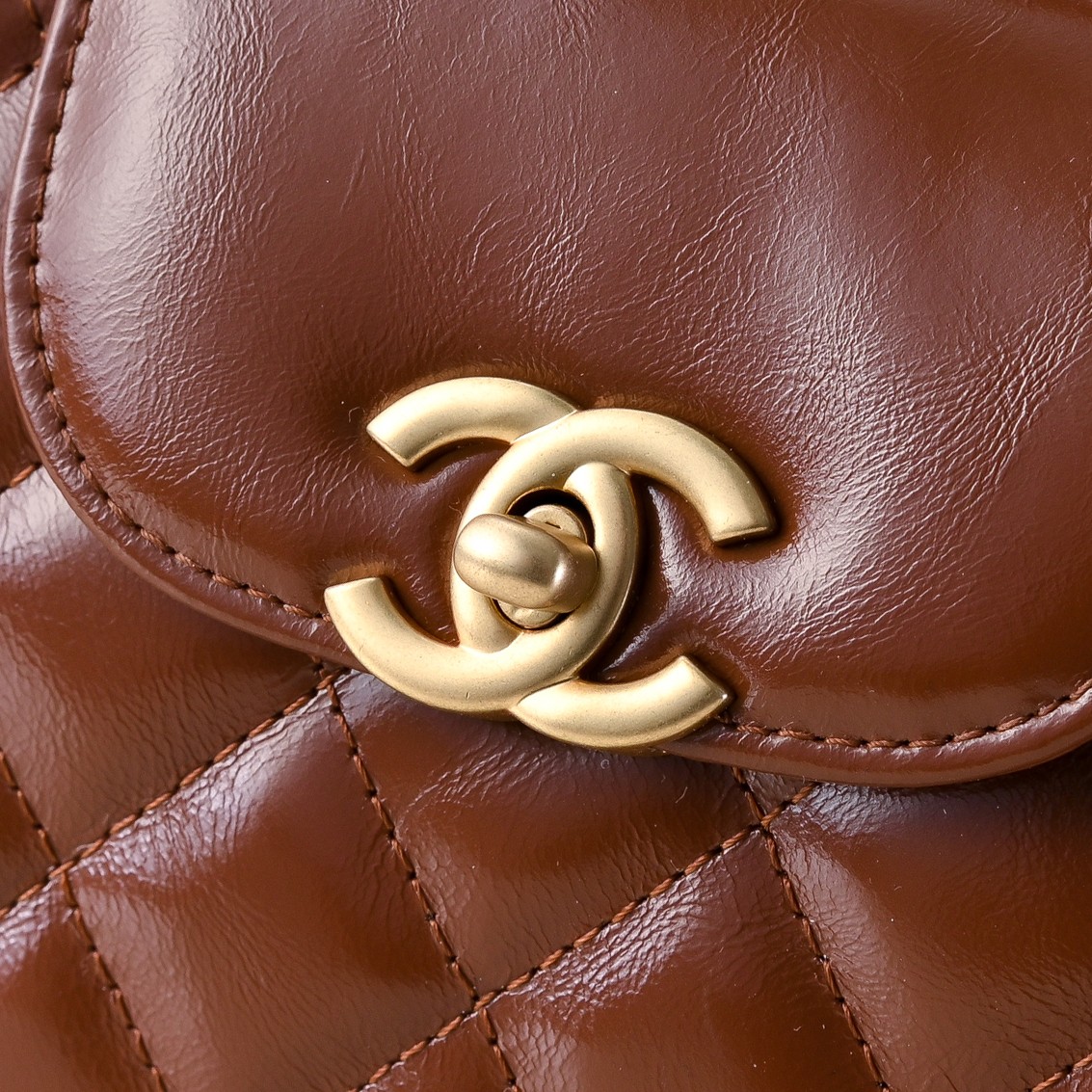 Chanel Style Wallet Bags detail image 4 from source 776502
