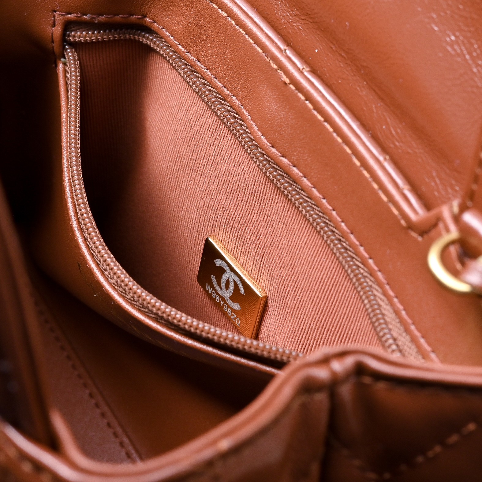 Chanel Style Wallet Bags detail image 8 from source 776502
