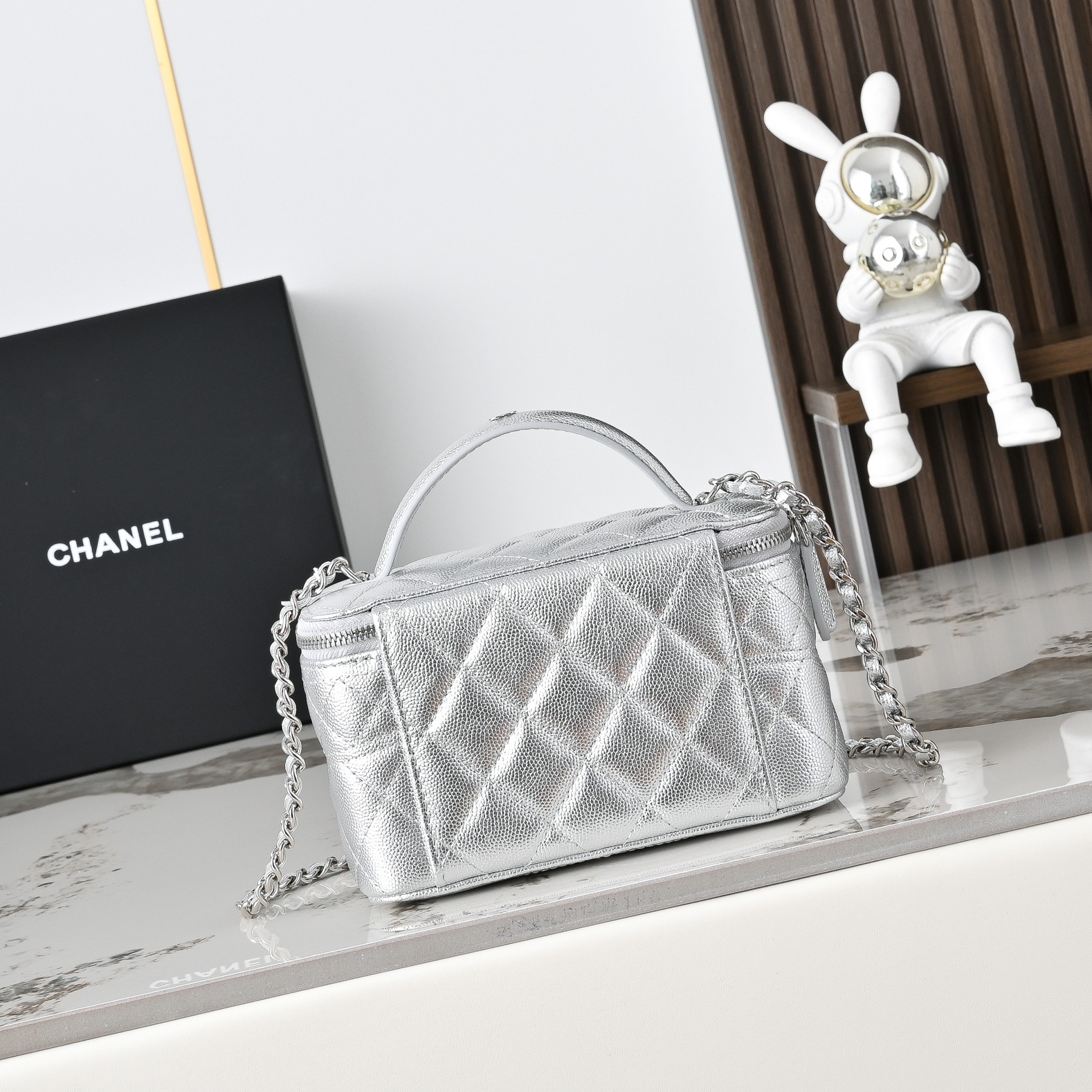 Chanel Style Leather Chain Bag style reference detail image 1 from source 776526