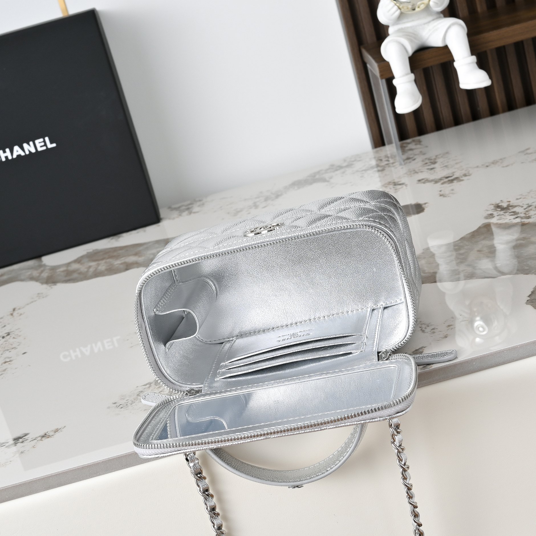 Chanel Style Leather Chain Bag style reference detail image 8 from source 776526