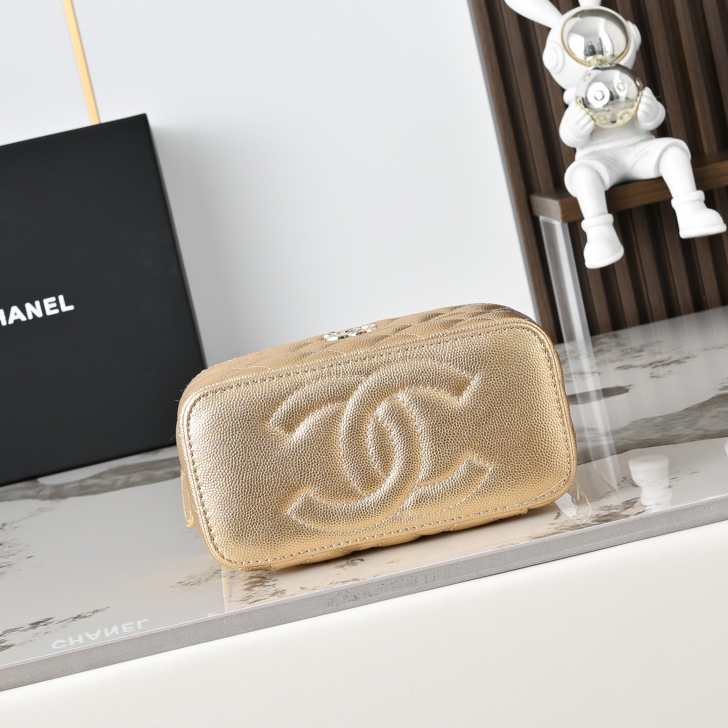 Chanel Style Leather Chain Bag style reference detail image 3 from source 776527