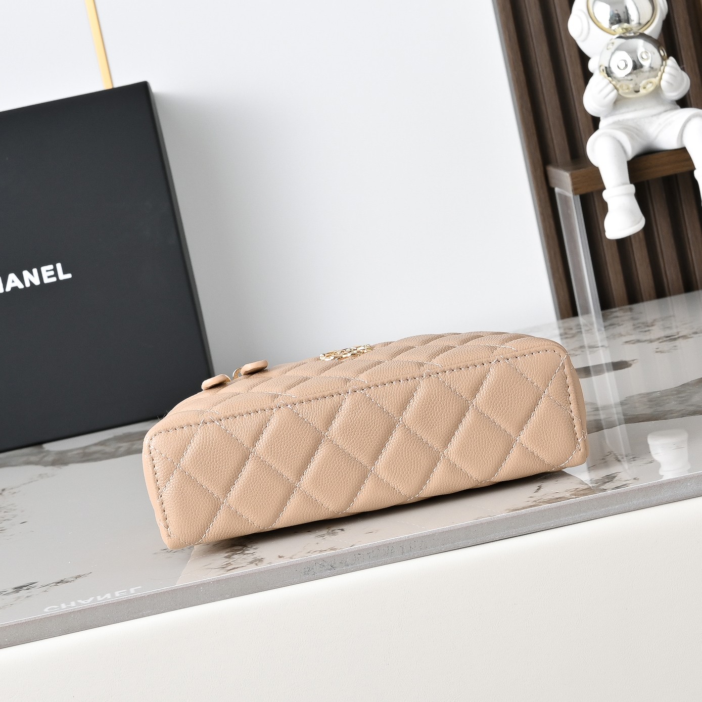 Chanel Style Crossbody Bag style reference detail image 3 from source 776508
