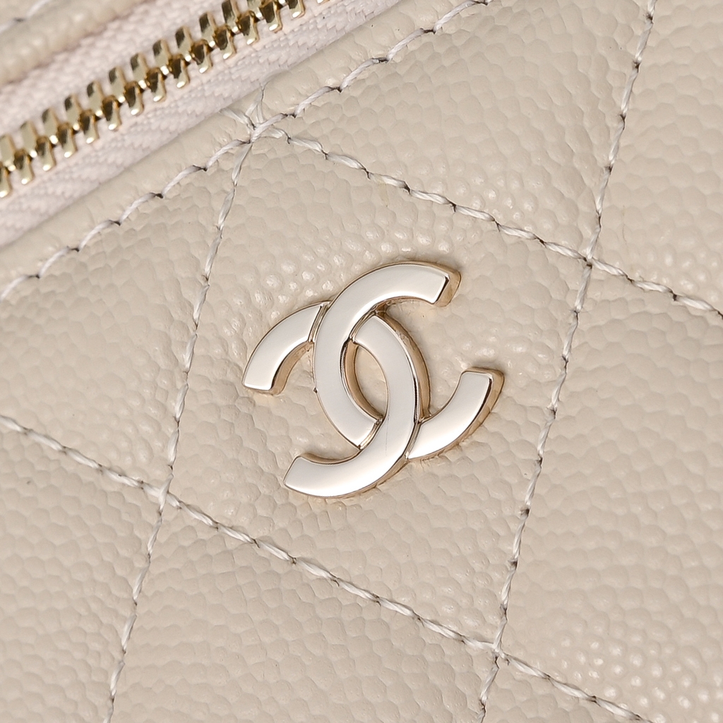 Chanel Style Leather Clutch Bags detail image 5 from source 776563