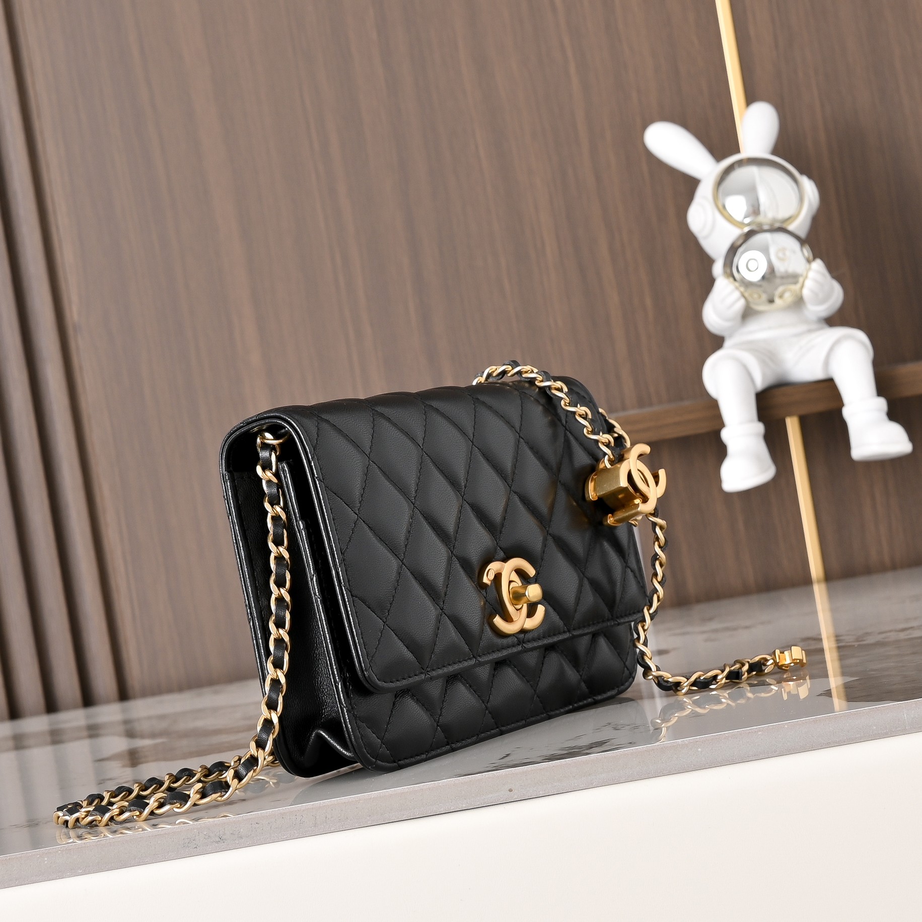 Chanel Style Leather Chain Bag style reference detail image 2 from source 776517