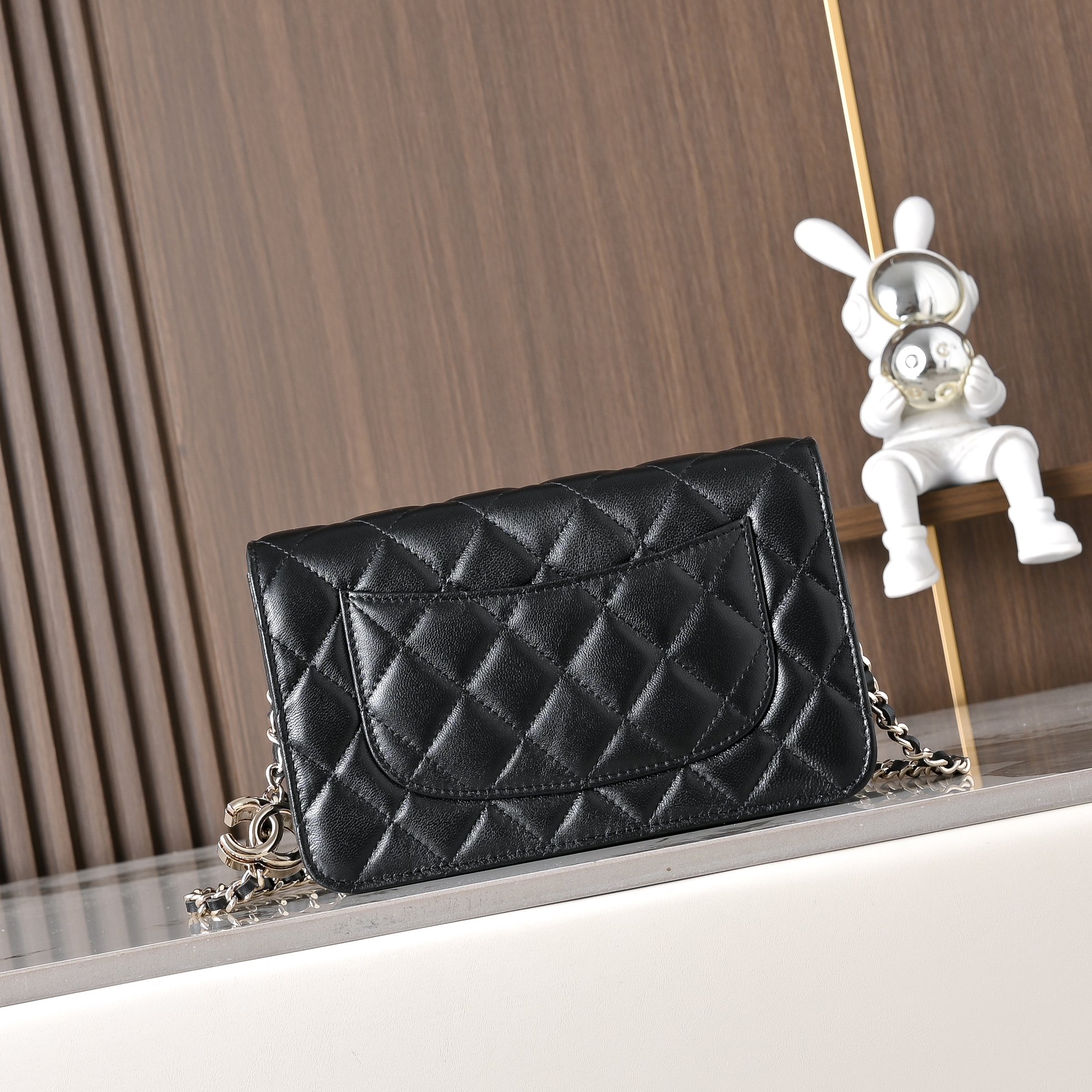 Chanel Style Leather Chain Bag style reference detail image 1 from source 776518