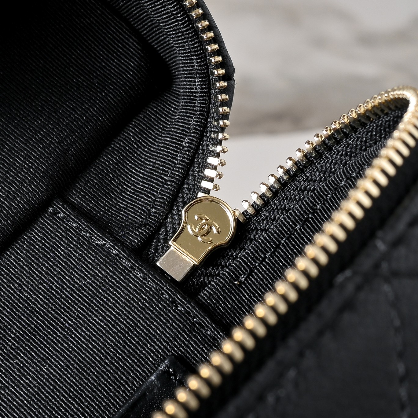 Chanel Style Leather Crossbody Bag style reference detail image 7 from source 776511