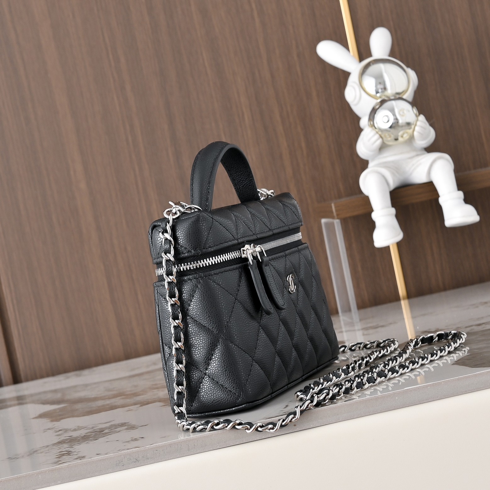 Chanel Style Black Leather Clutch Bags detail image 2 from source 776561