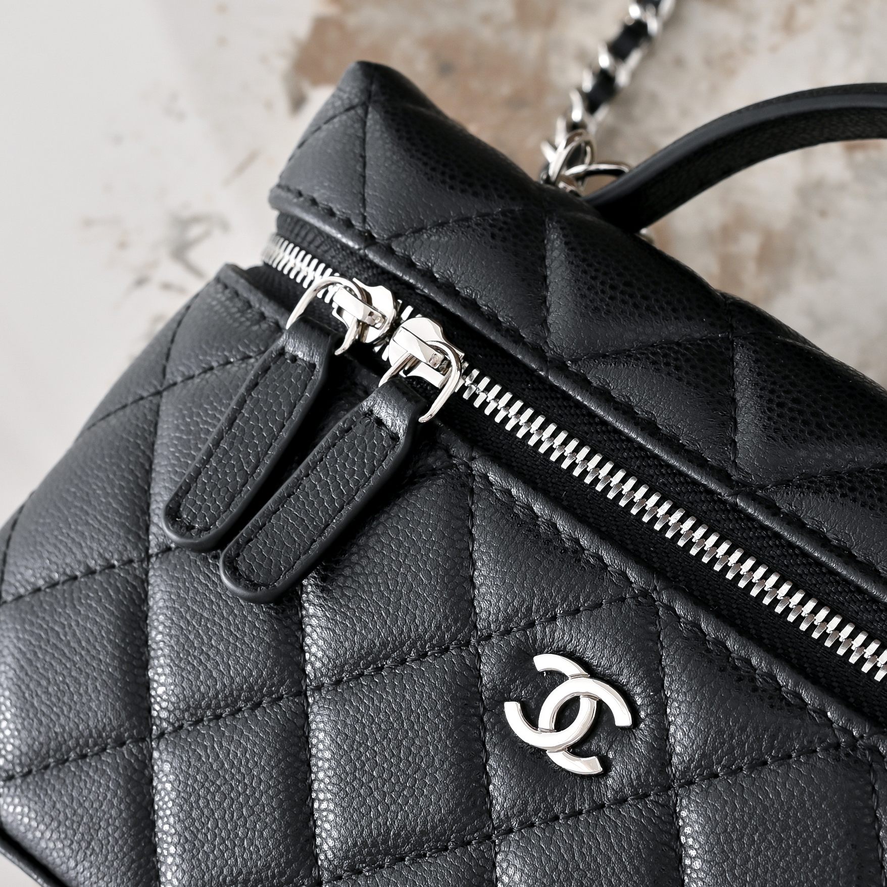 Chanel Style Black Leather Clutch Bags detail image 5 from source 776561