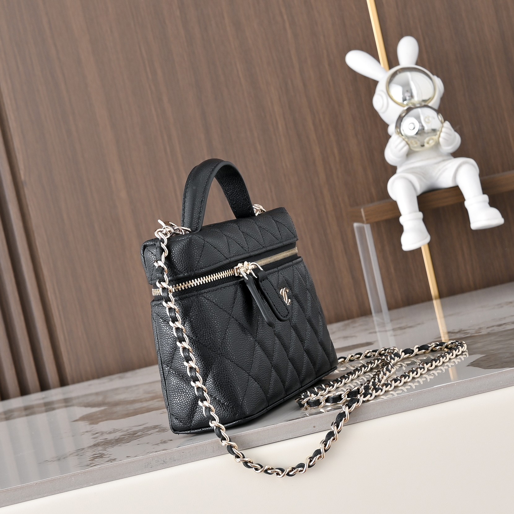 Chanel Style Black Leather Clutch Bags detail image 2 from source 776562