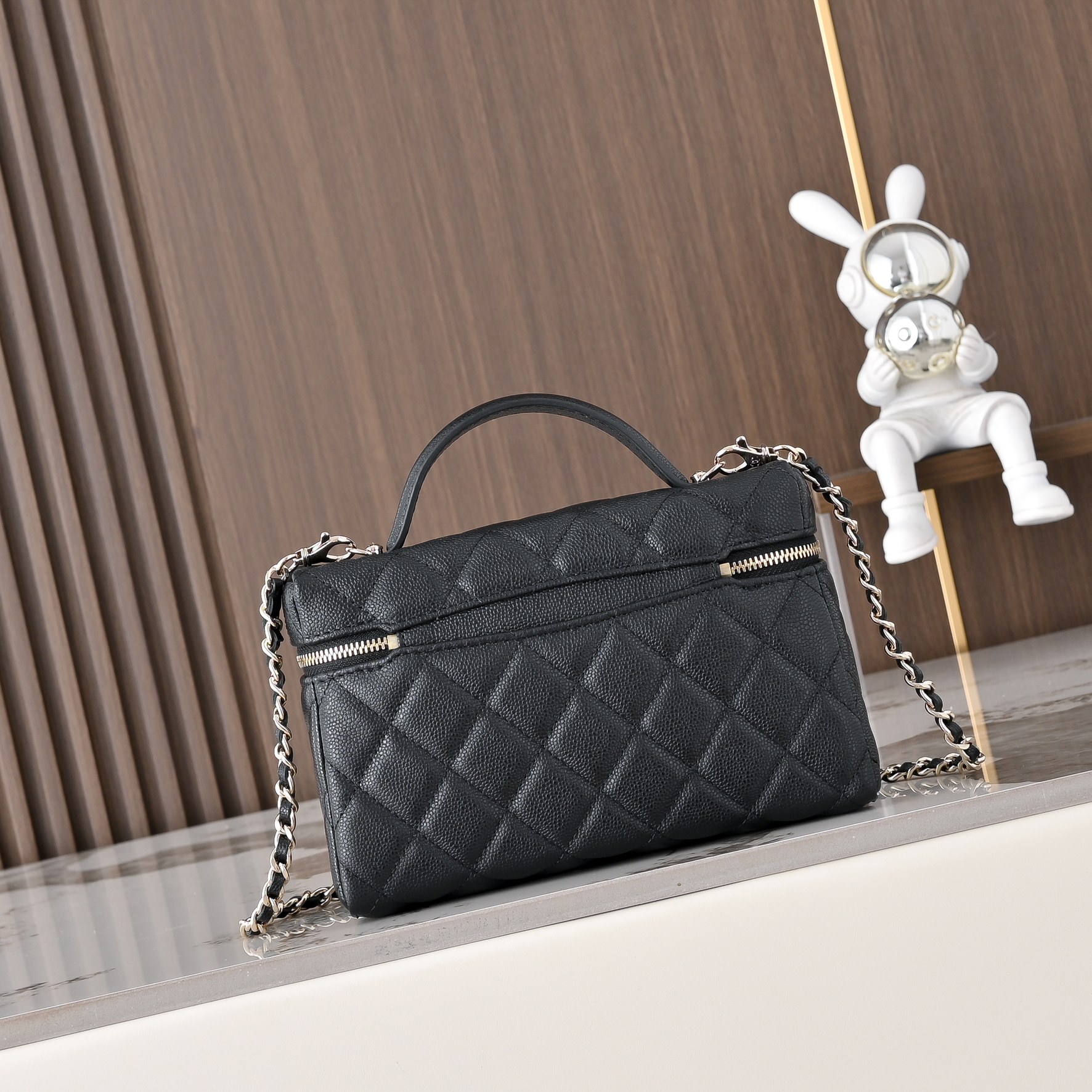 Chanel Style Black Leather Clutch Bags detail image 1 from source 776562