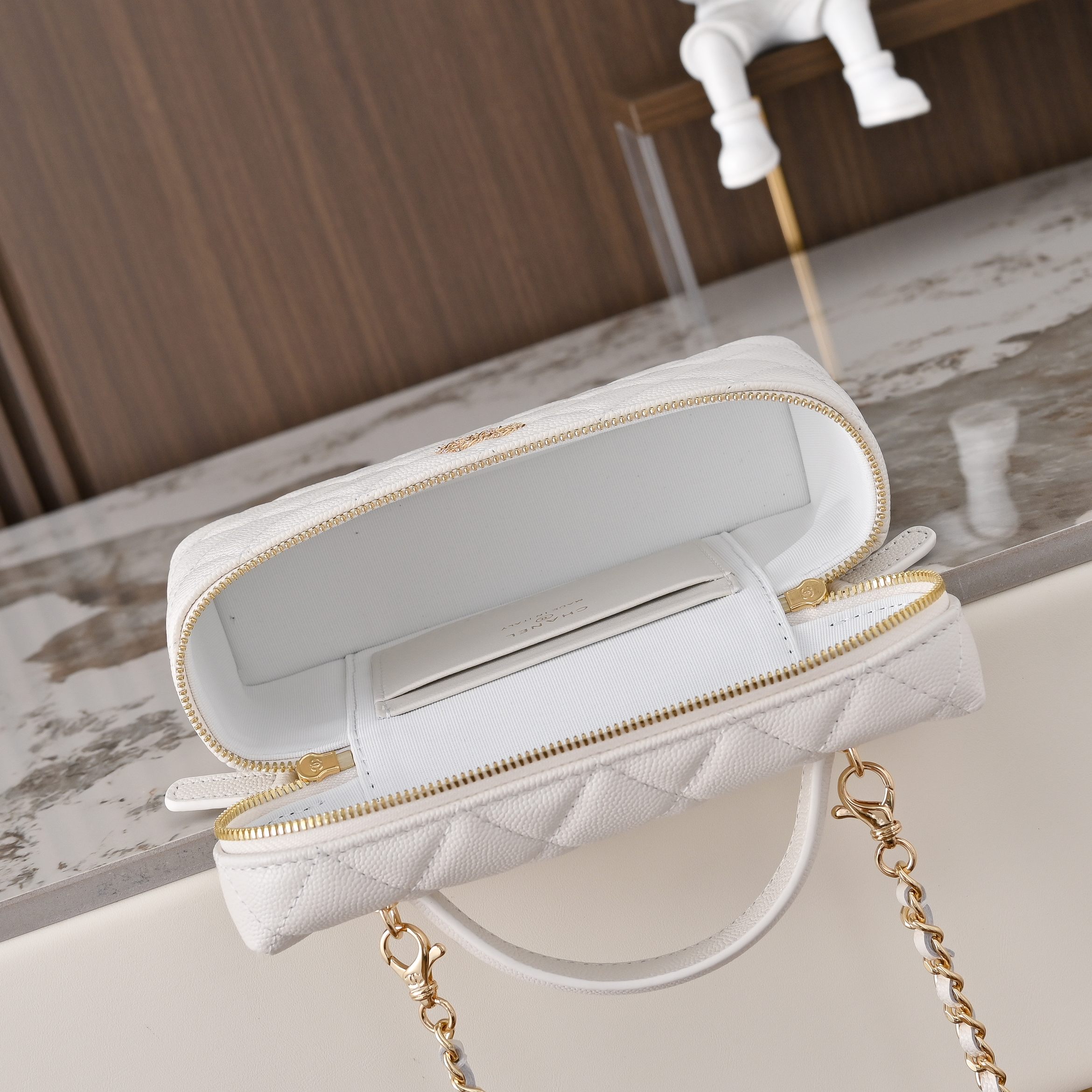 Chanel Style Leather Crossbody Bag style reference detail image 6 from source 776566