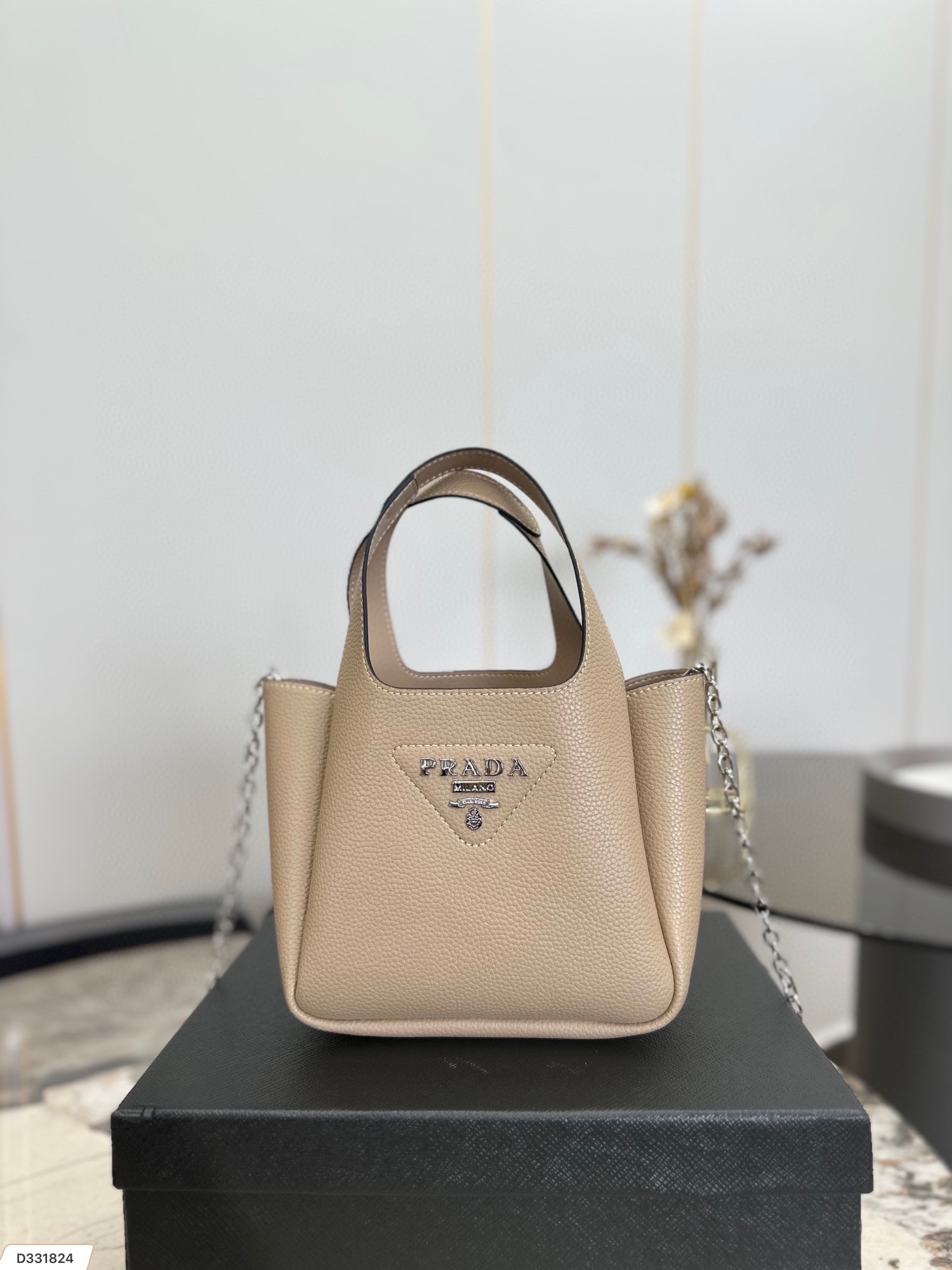 Prada Replica
 Handbags Tote Bags