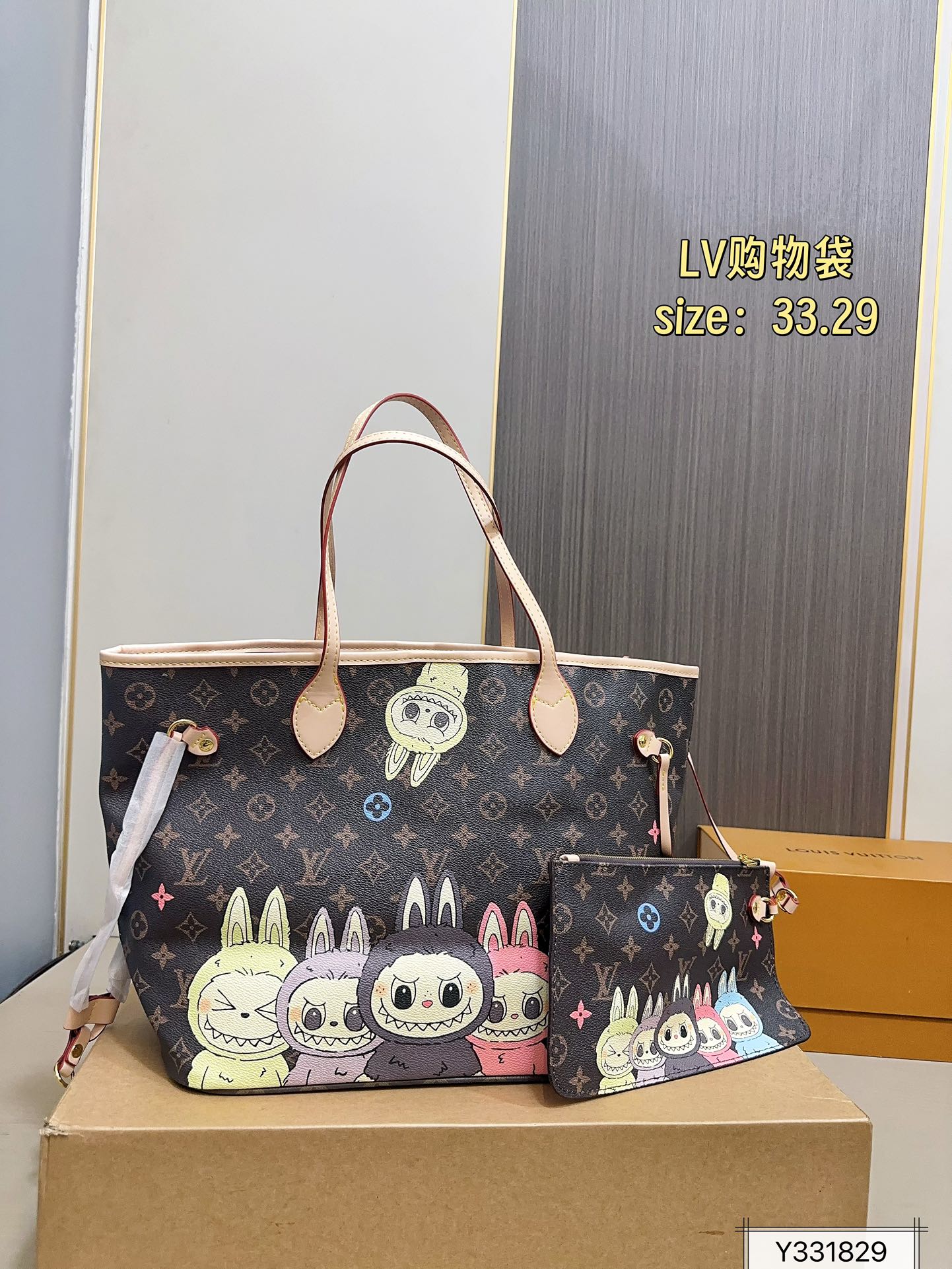 💰175
Lv Neverfull 经典入门款购物袋
骨灰级产物！经典到无可复制！
最最最经典畅销颜色！尺寸33.29