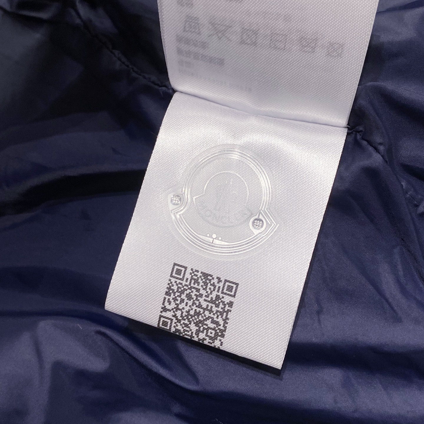 藏蓝色特写篇展示……针织袖高端羽绒服90国标白鸭绒