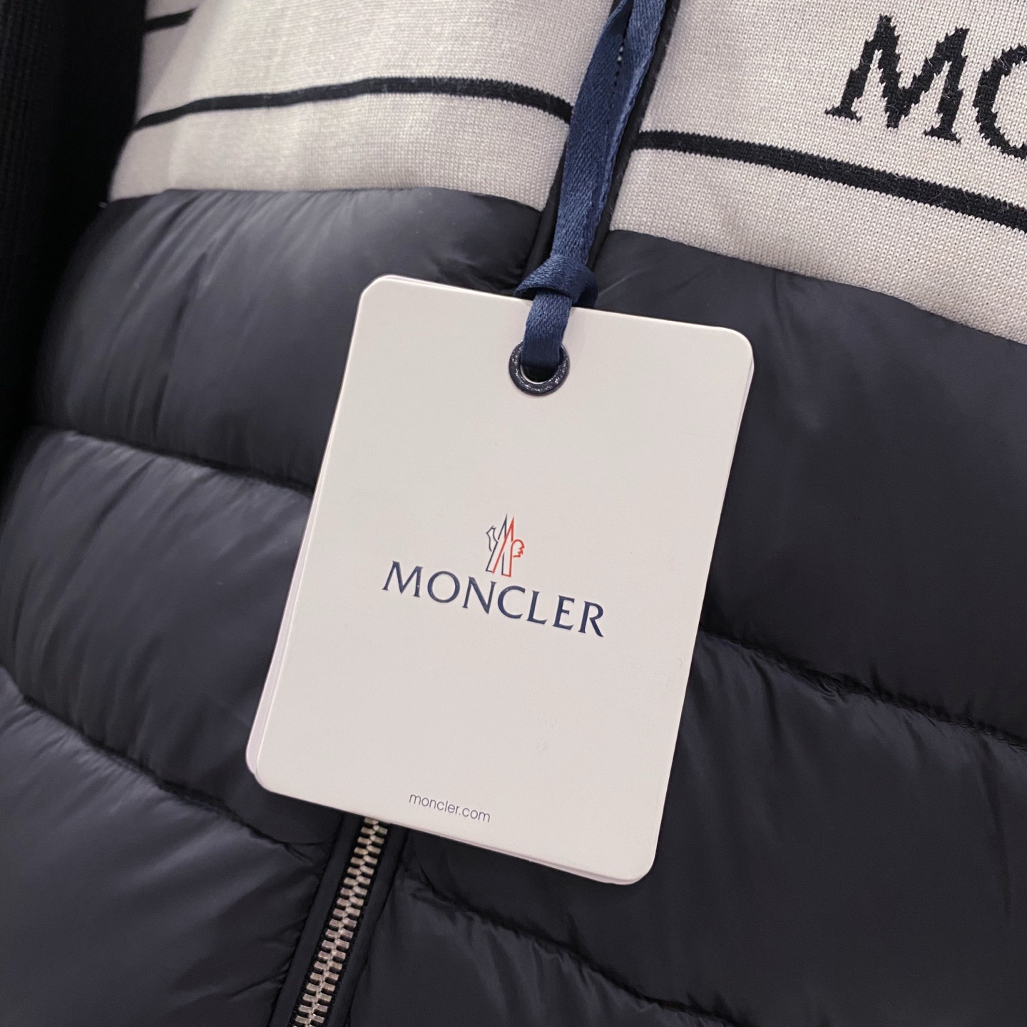 黑色特写篇展示……