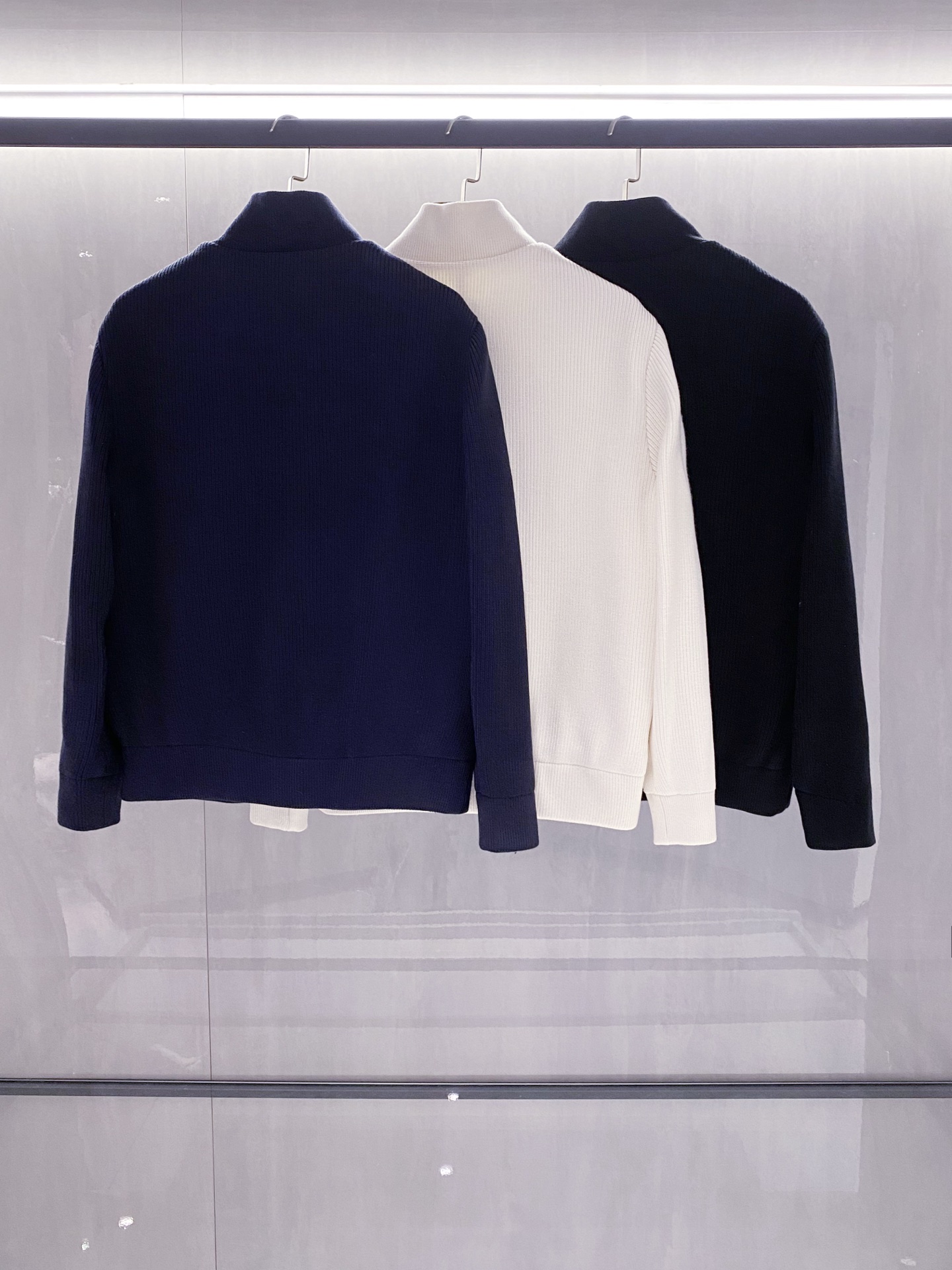 新品)Moncl*r 25ss秋冬针织袖保暖羽绒立领飞行夹克上衣，LL男款时尚休闲经典LOGO飞行夹克羽