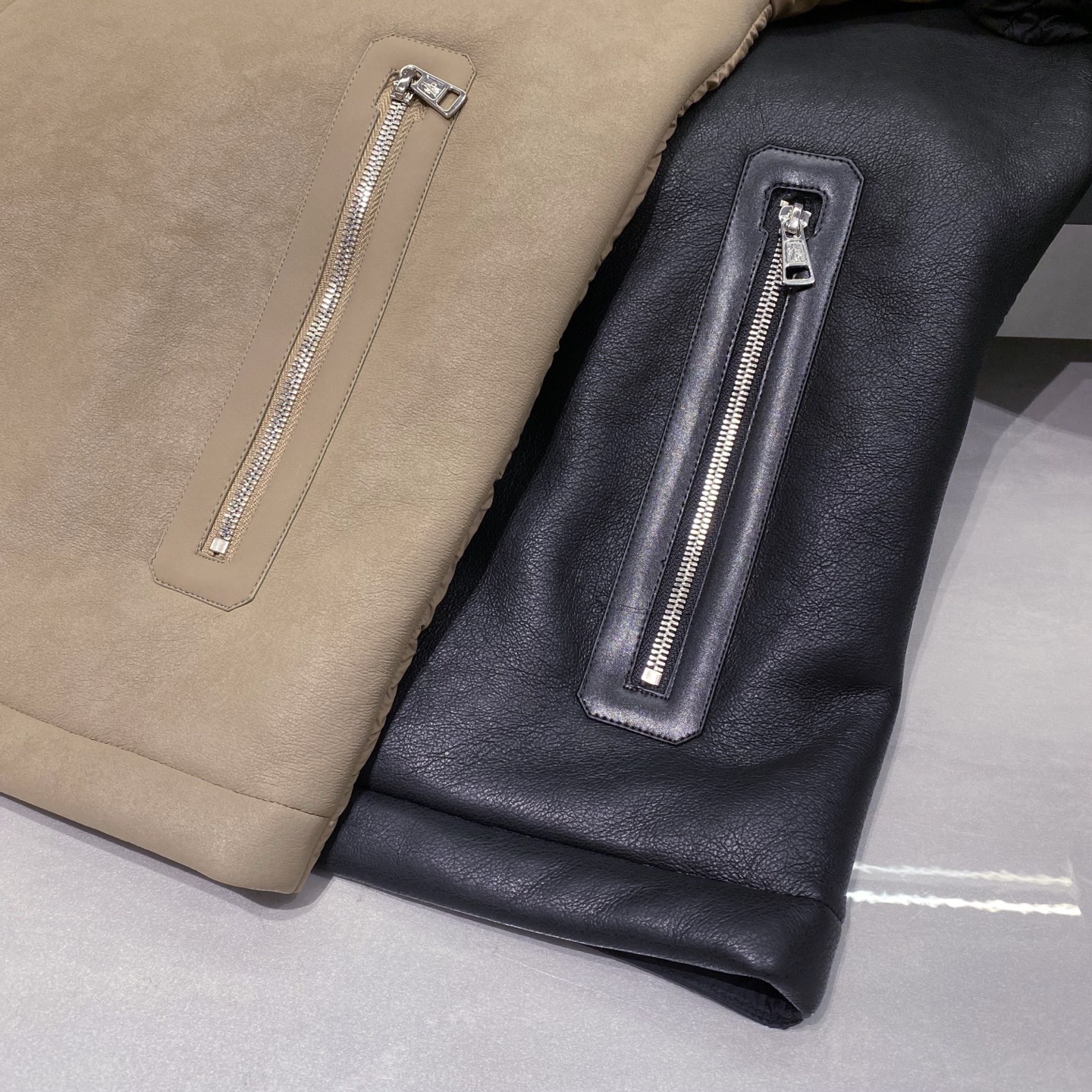 MON25FW秋冬新款科技尼龙羊羔毛拼接翻领羽绒夹克，LL男士超奢华皮毛拼接短款拉链羽绒服外套！贸易公司