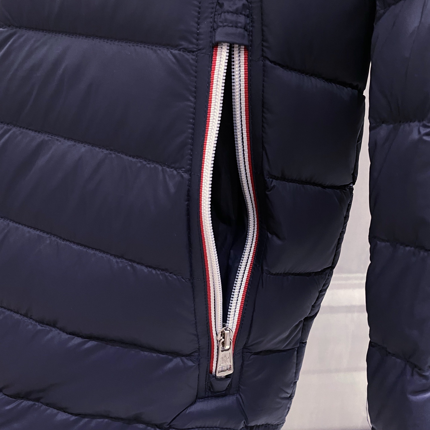 蓝色特写篇展示……