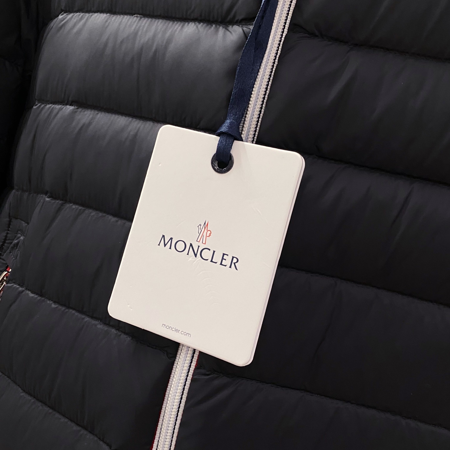 黑色特写篇展示……