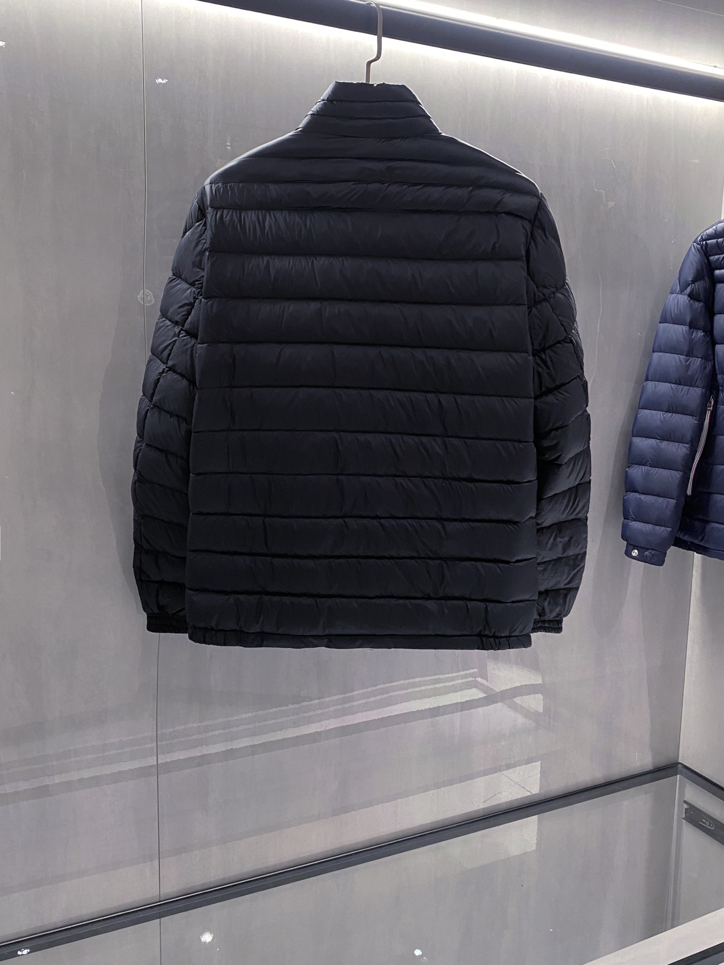 黑色特写篇展示……