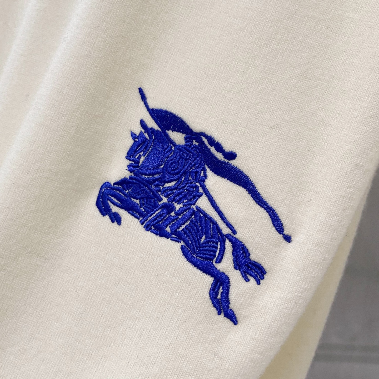 。羊毛特写篇展示……