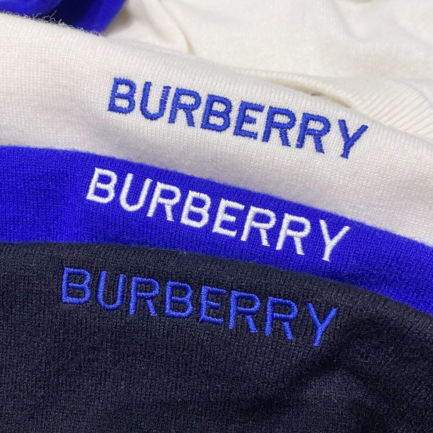 (新品)BUR轻奢昂贵羊绒衫！意大利代工厂出品！巴宝莉Burberry 官网秋冬男士轻奢战马刺绣徽标羊绒
