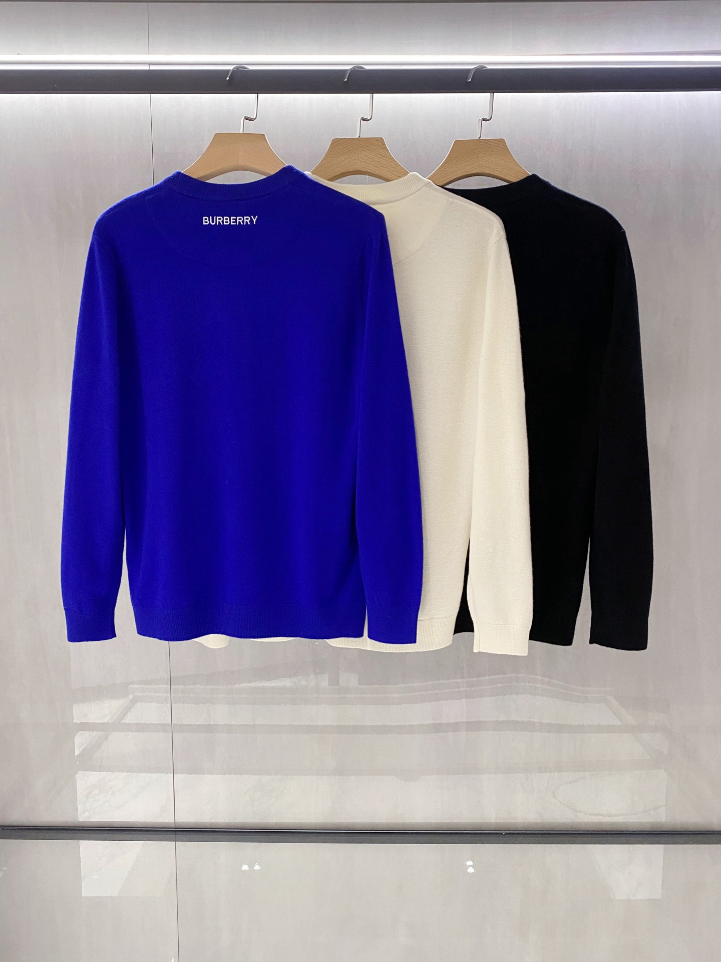 (新品)BUR轻奢昂贵羊绒衫！意大利代工厂出品！巴宝莉Burberry 官网秋冬男士轻奢战马刺绣徽标羊绒