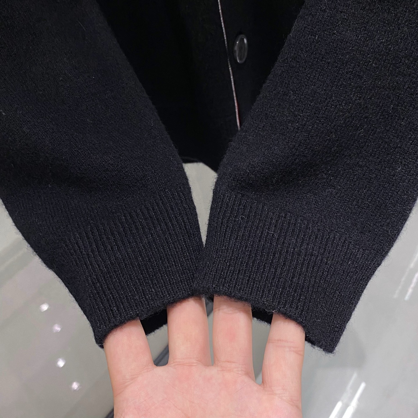 。黑色特写篇展示……