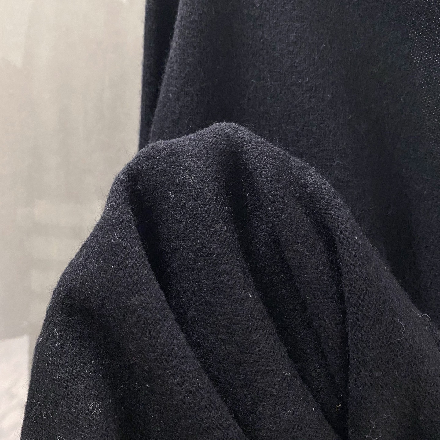 。黑色特写篇展示……