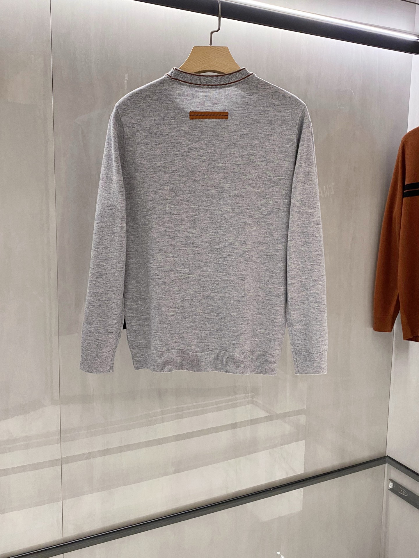 。灰色特写篇展示……