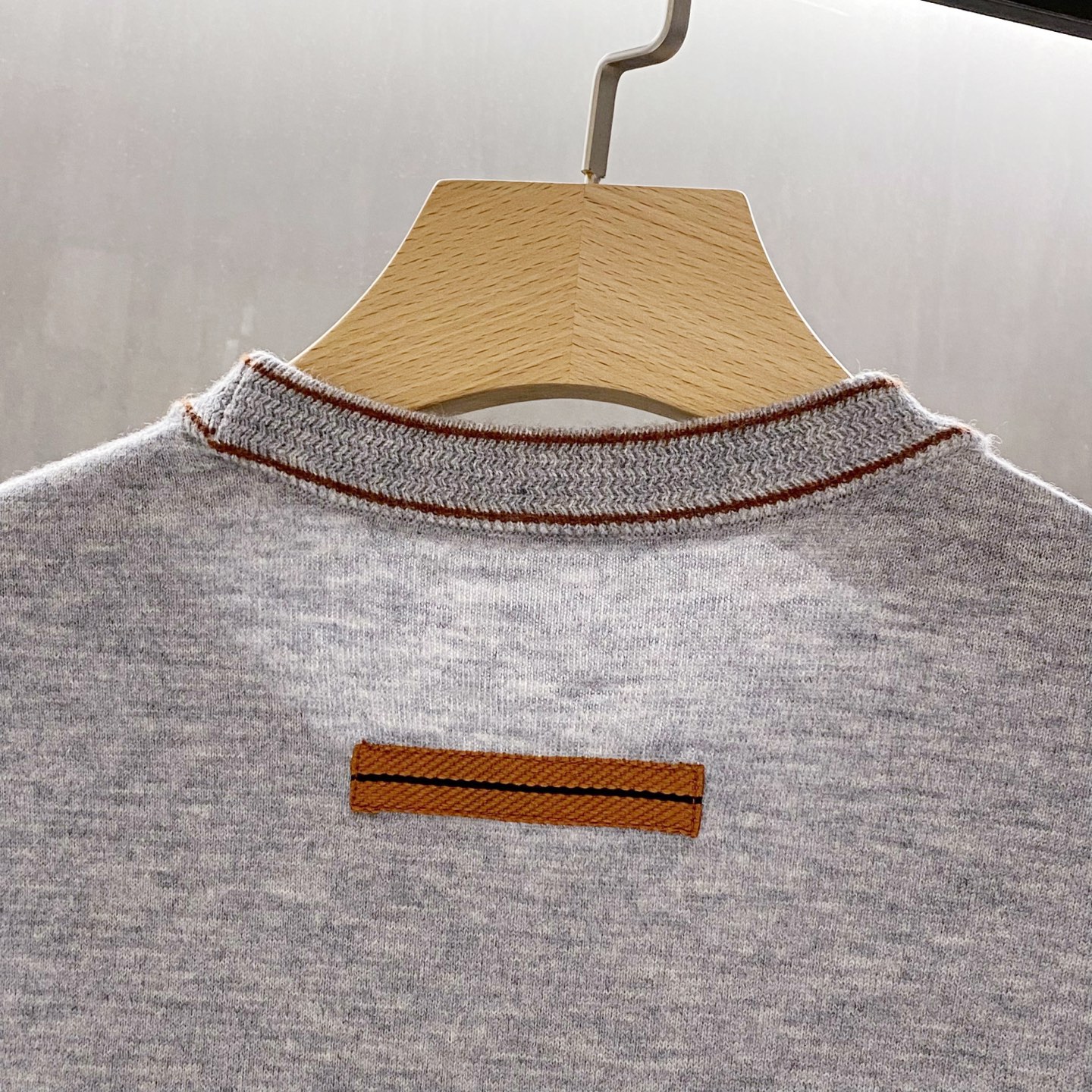 。灰色特写篇展示……