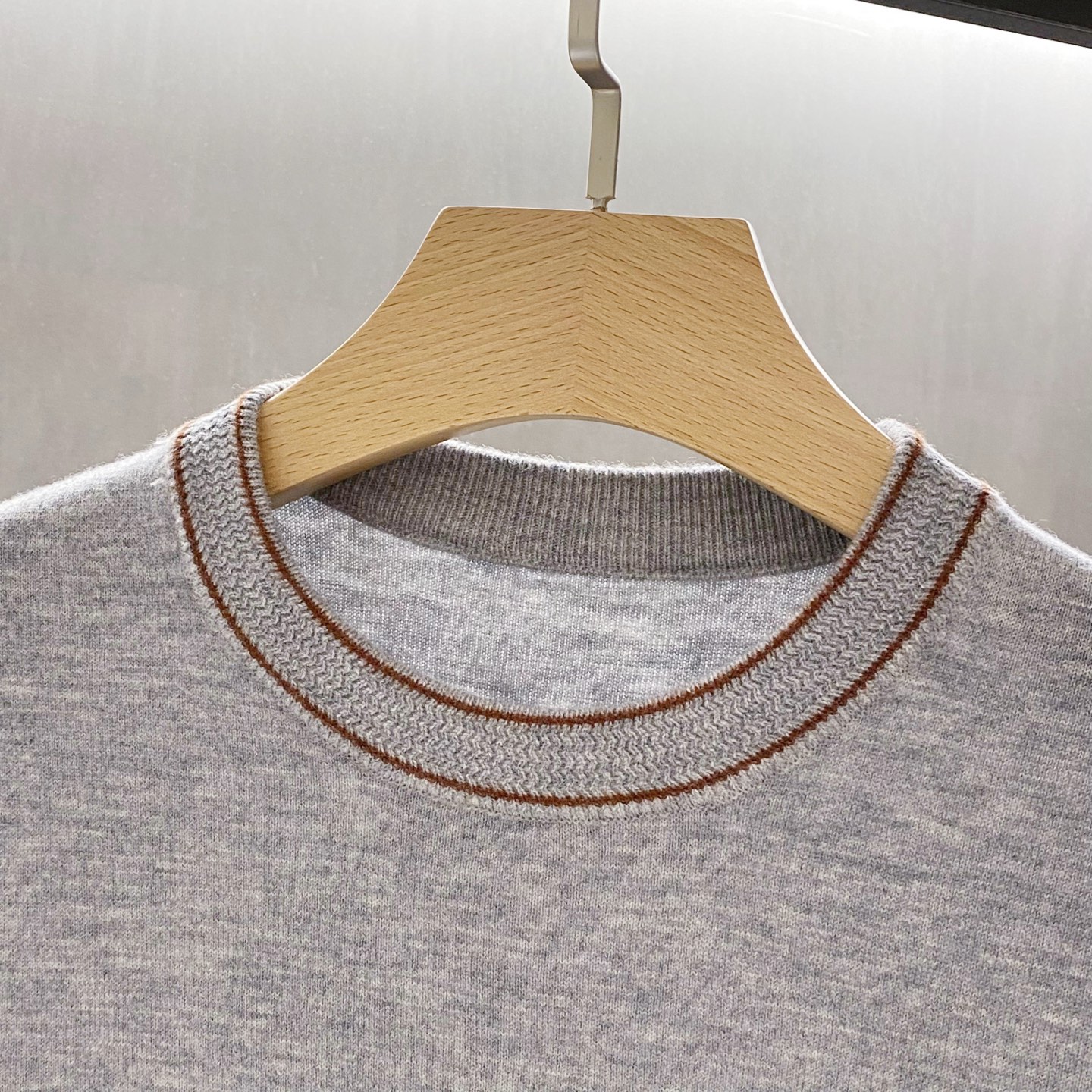 。灰色特写篇展示……