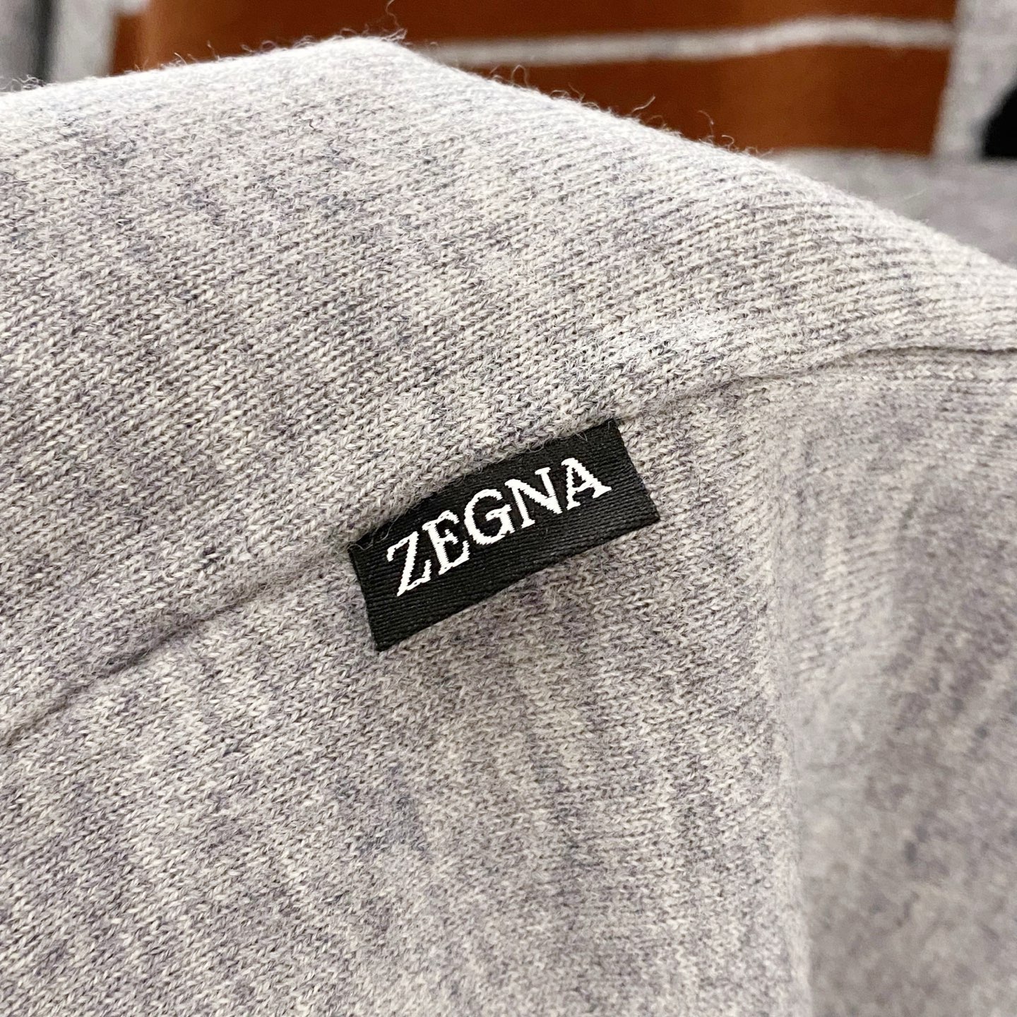 。灰色特写篇展示……