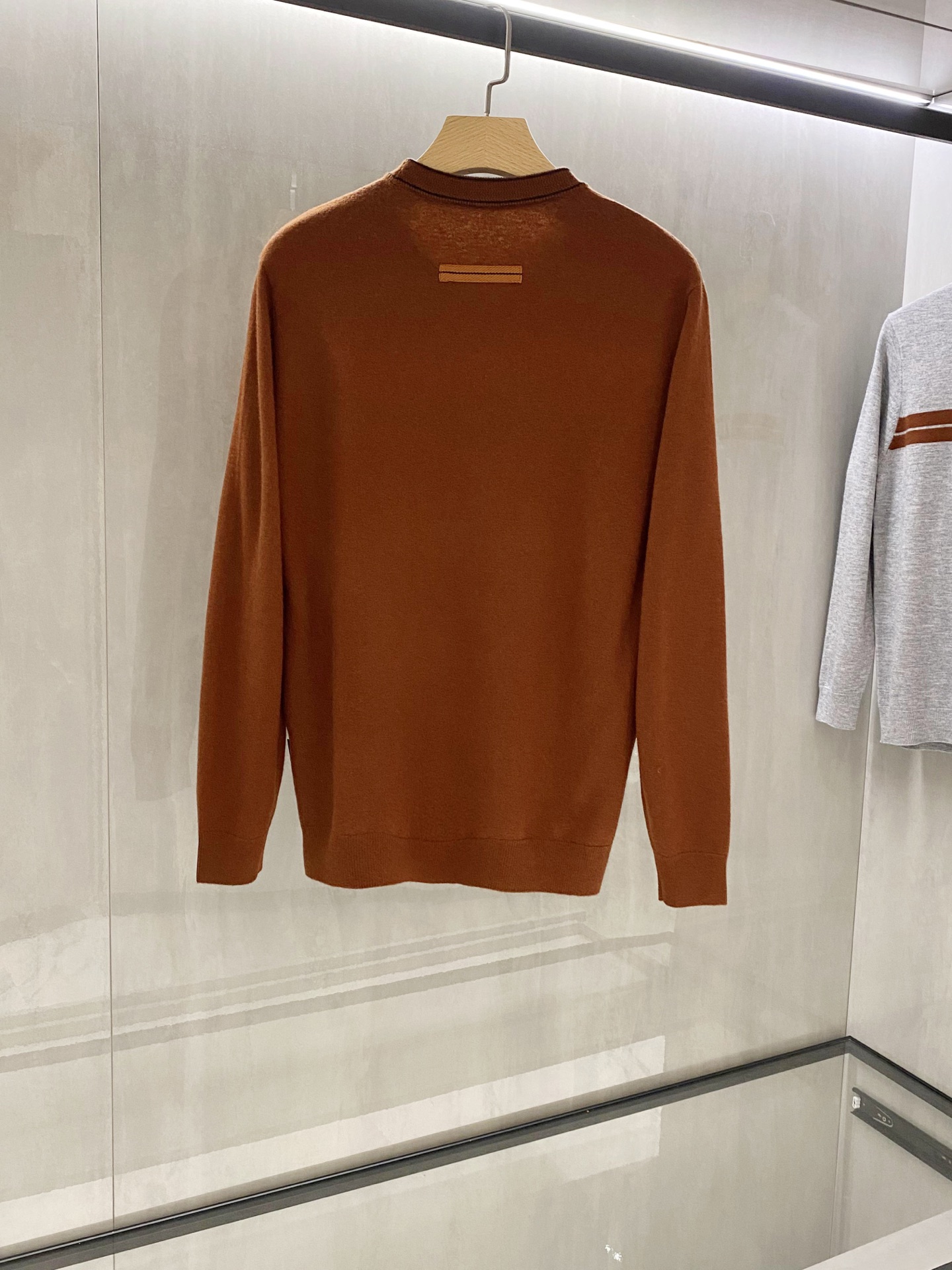 。驼色特写篇展示……