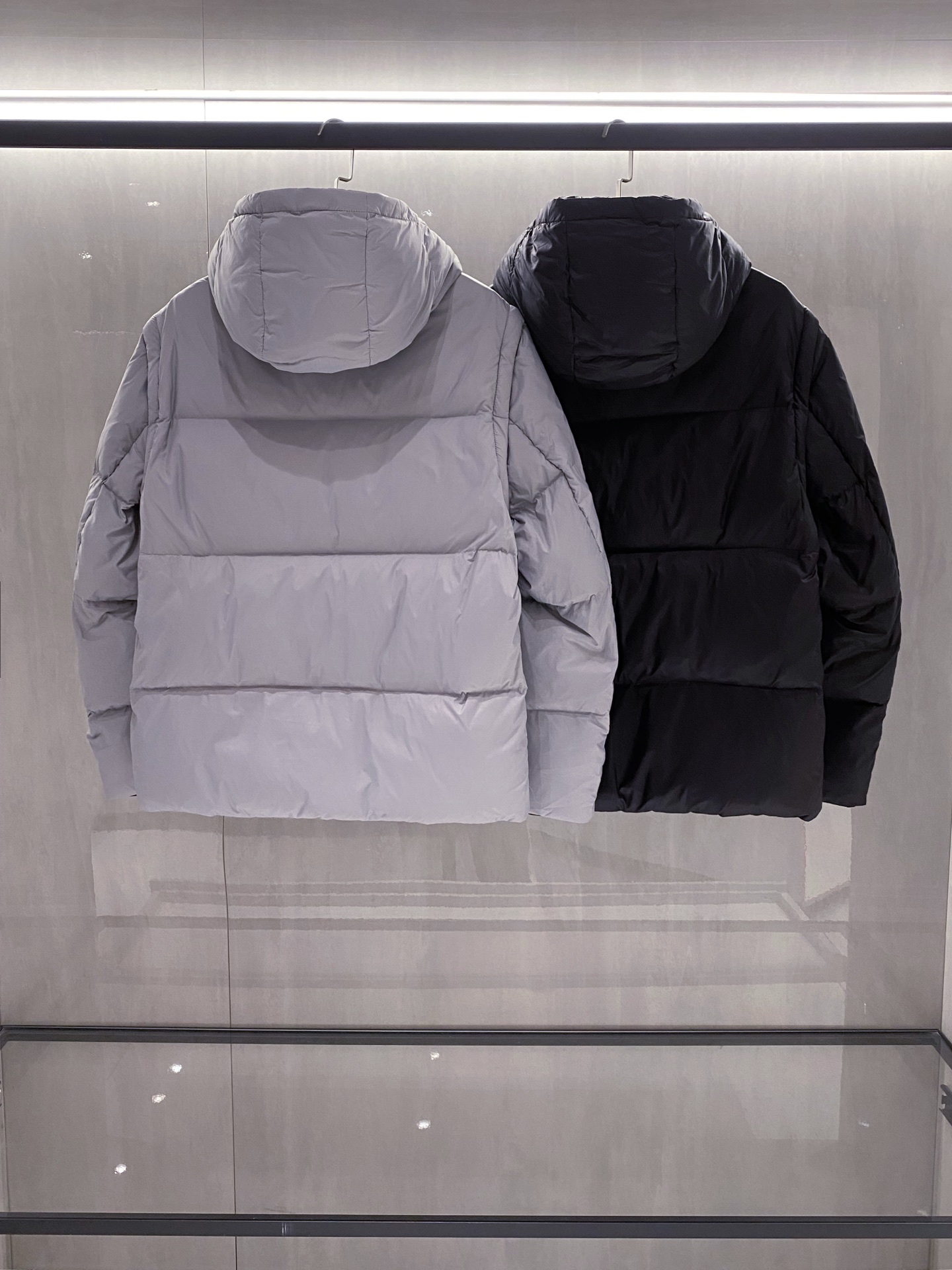 (新品)可卸帽，LL可托袖！FD衣袖Logo提花兽怪托袖可马甲羽绒服外货公司精品渠道订单臻选Longue