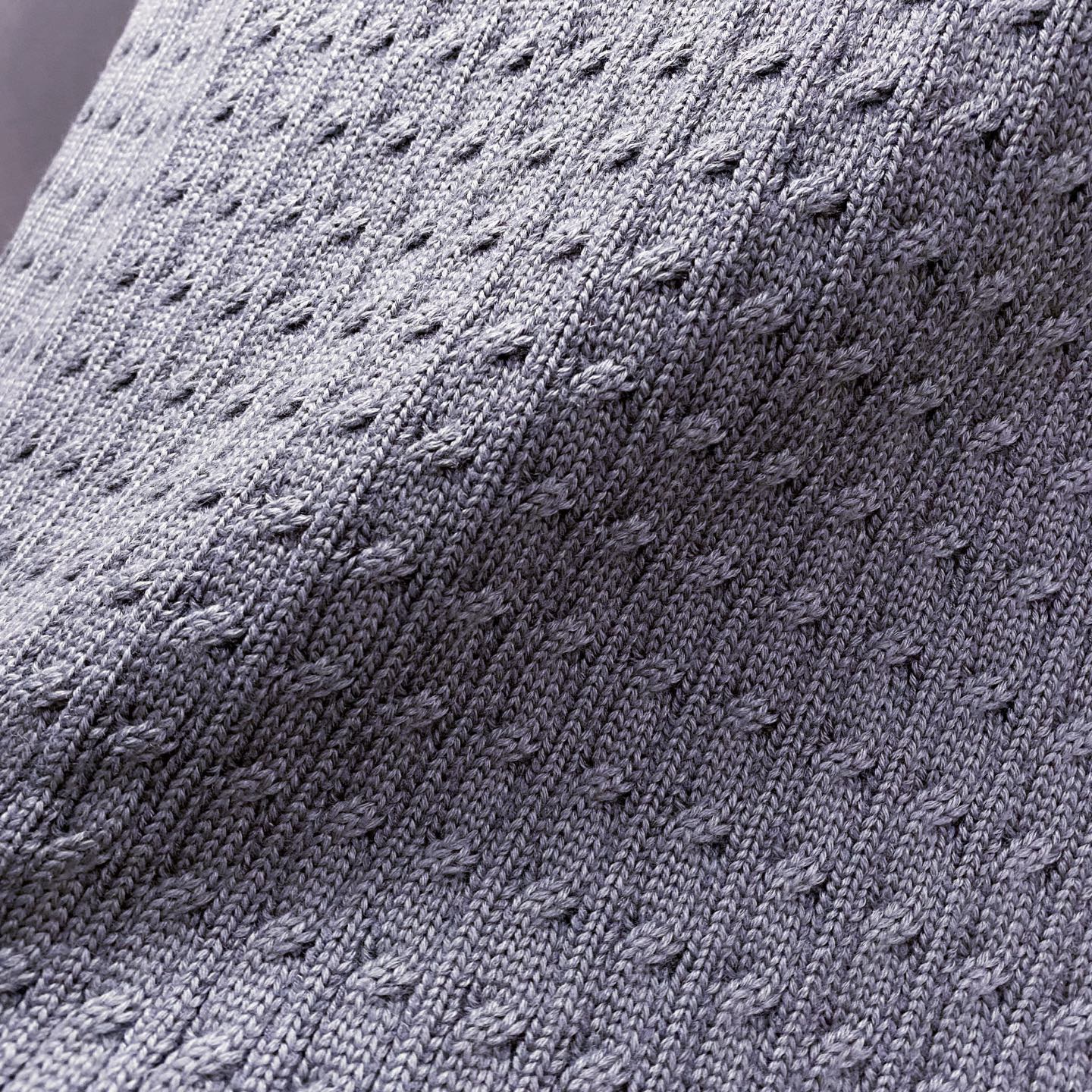 灰色针织连帽羽绒服