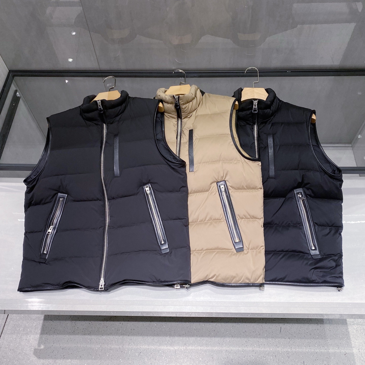 新品)Tom Ford 汤姆·福特 LL无胆直充工艺男士秋冬羽绒马甲坎肩高端重磅 当季新款出了名的贵！贵