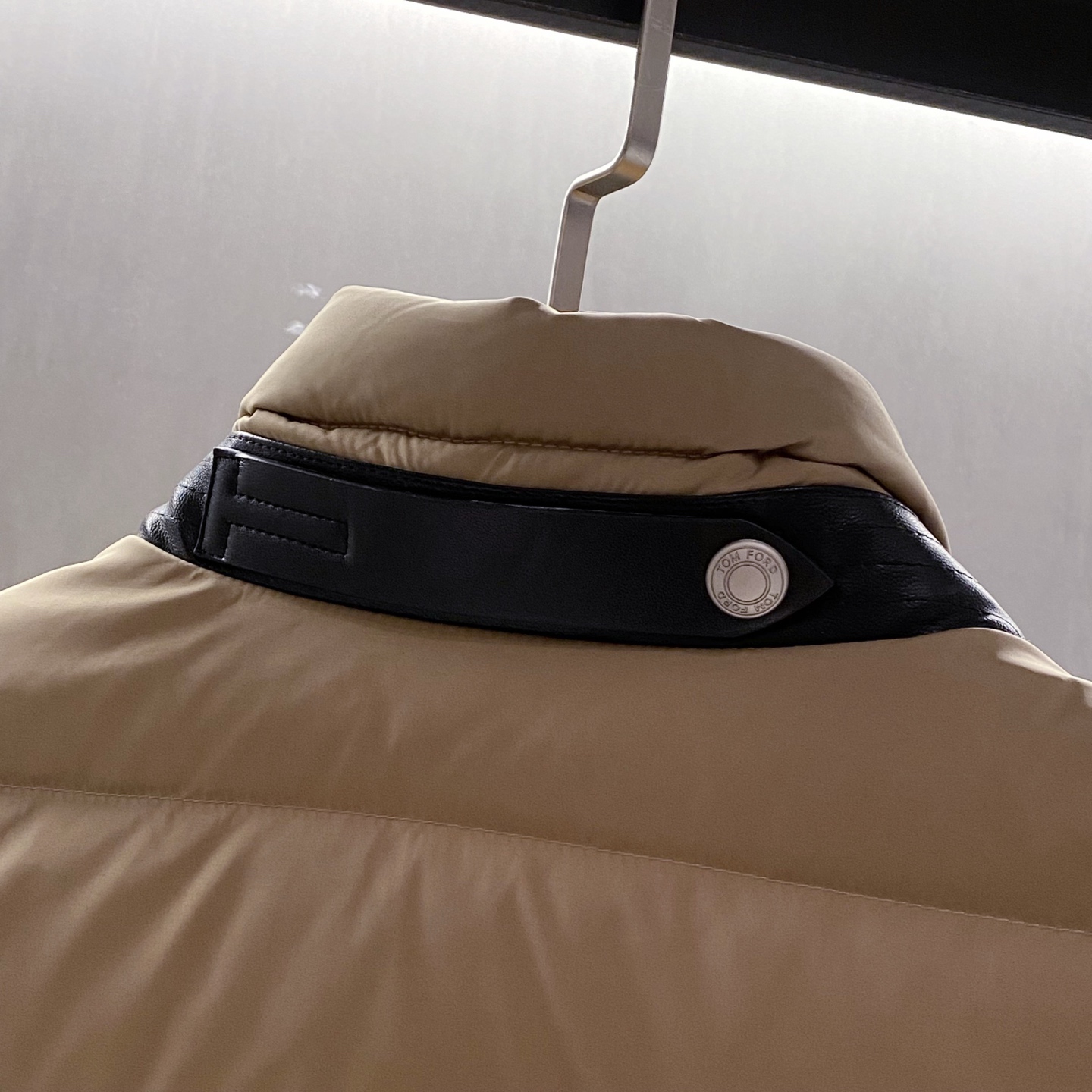 。羽绒服-。新品)Tom Ford 汤姆·福特 无胆直充工艺男士秋冬羽绒马甲坎肩高端重磅 当季新款出了名