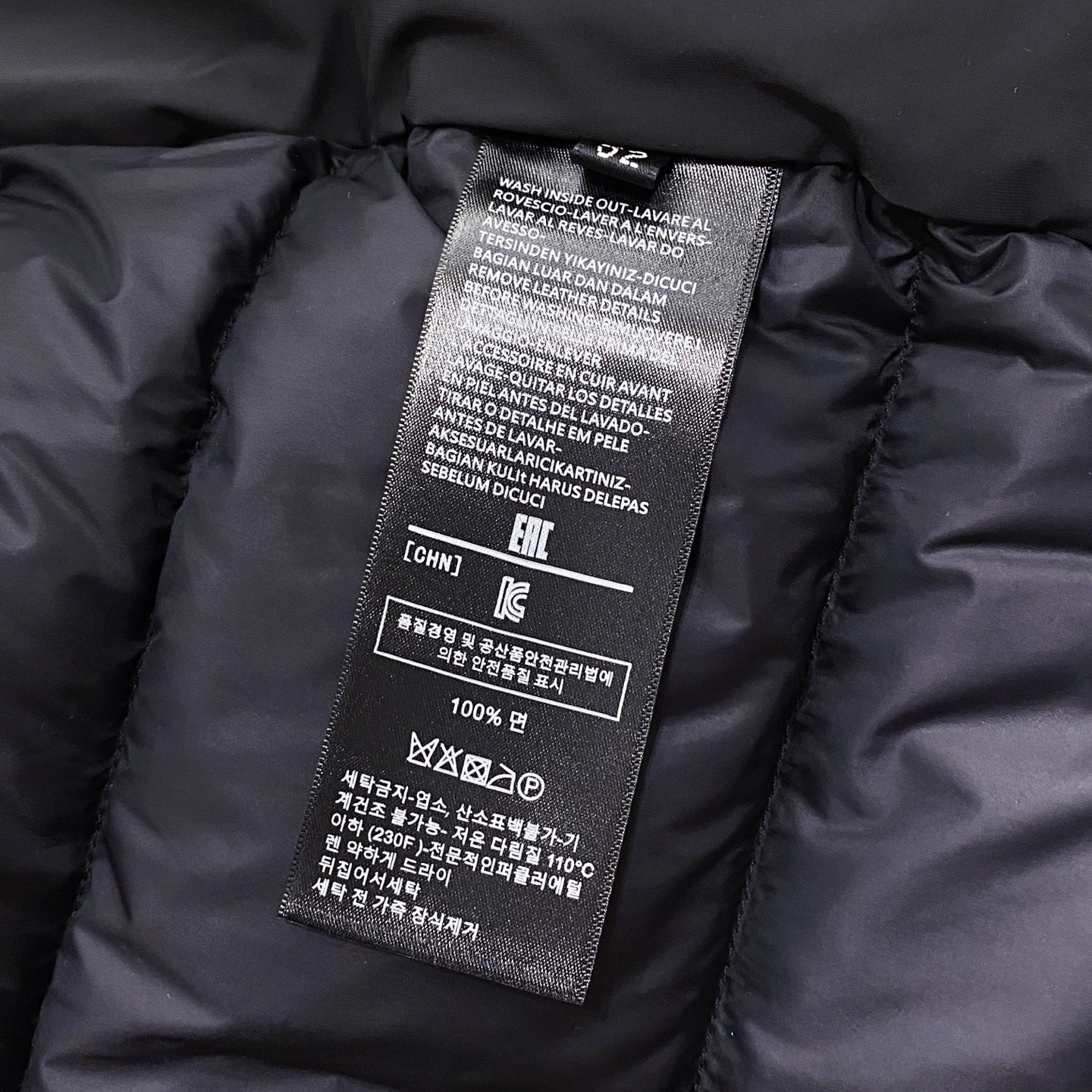 。羽绒服-。新品)Tom Ford 汤姆·福特 无胆直充工艺男士秋冬羽绒马甲坎肩高端重磅 当季新款出了名