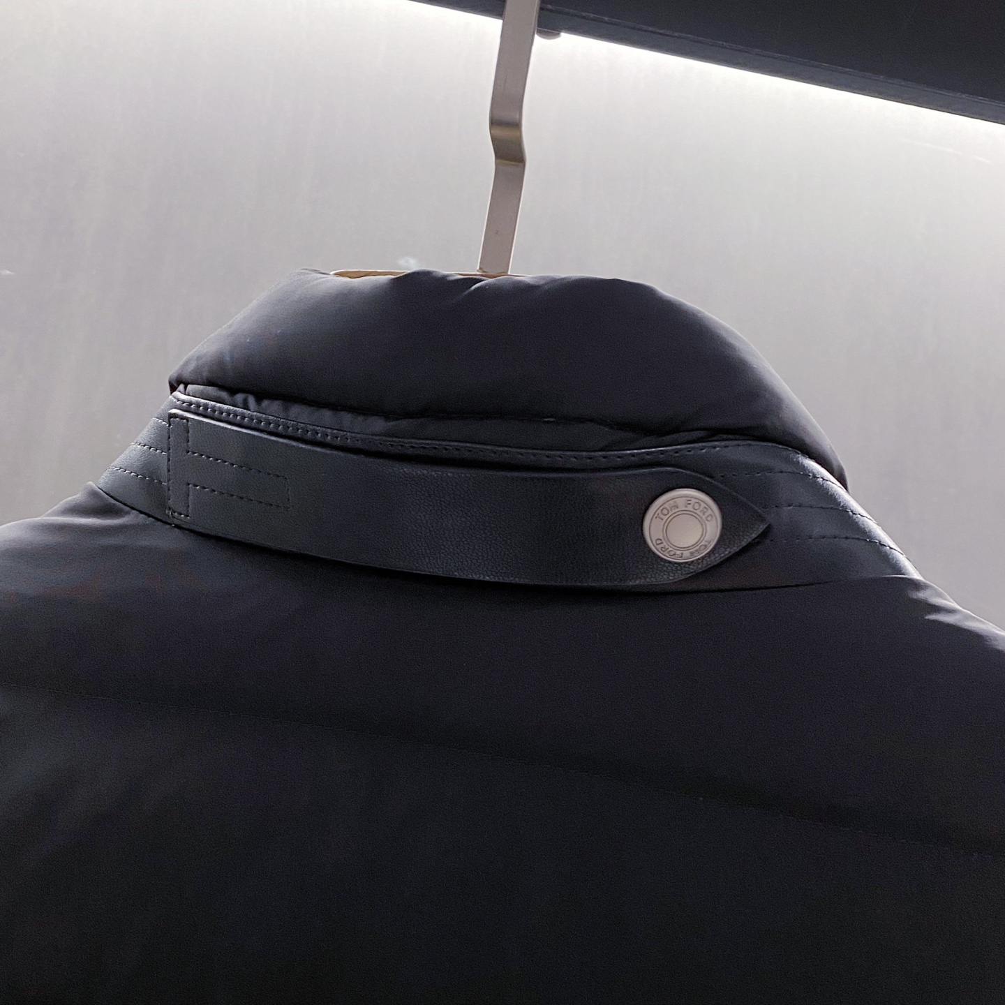 。羽绒服-。新品)Tom Ford 汤姆·福特 无胆直充工艺男士秋冬羽绒马甲坎肩高端重磅 当季新款出了名