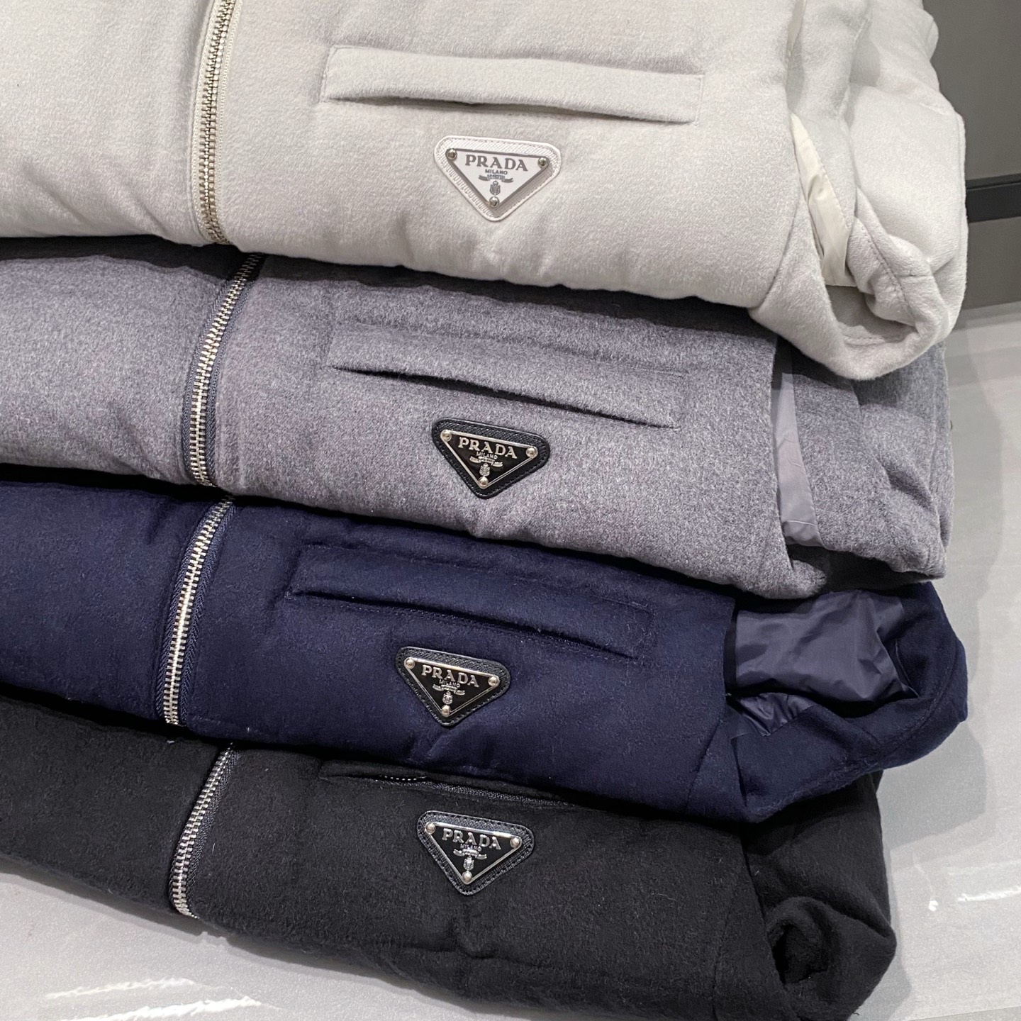 (新品)PA男士高端时装款商务休闲羊毛绒羽绒马甲，台湾易比贸易商行货，25年F/W秋冬新品，意大利原厂出