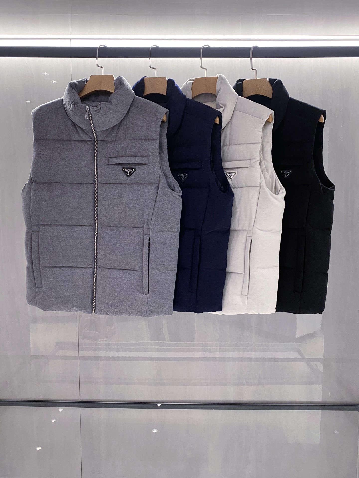 (新品)PA男士高端时装款商务休闲羊毛绒羽绒马甲，台湾易比贸易商行货，25年F/W秋冬新品，意大利原厂出