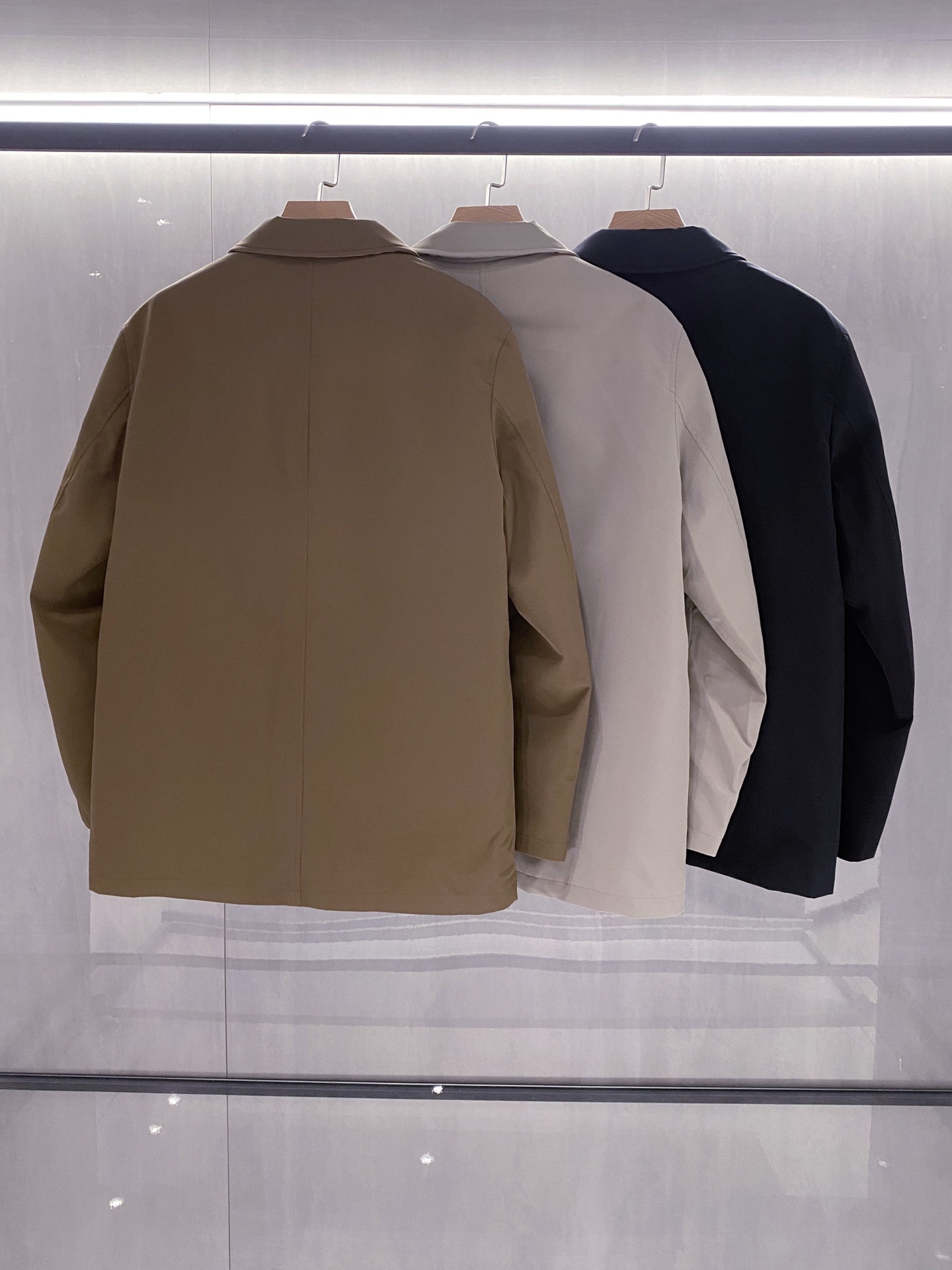 新品)BUR25FW秋冬新款男士行政商务休闲可拆卸内胆羽绒服外套，LL洋行渠道货，纯正血统品质，高端成衣