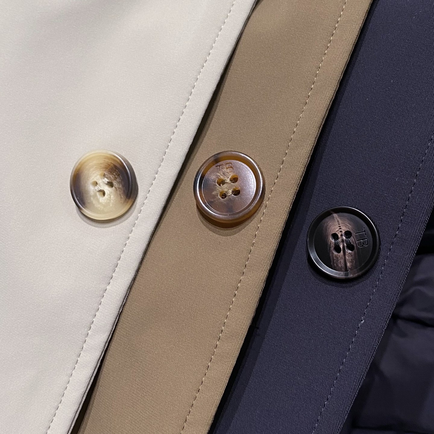 新品)BUR25FW秋冬新款男士行政商务休闲可拆卸内胆羽绒服外套，LL洋行渠道货，纯正血统品质，高端成衣