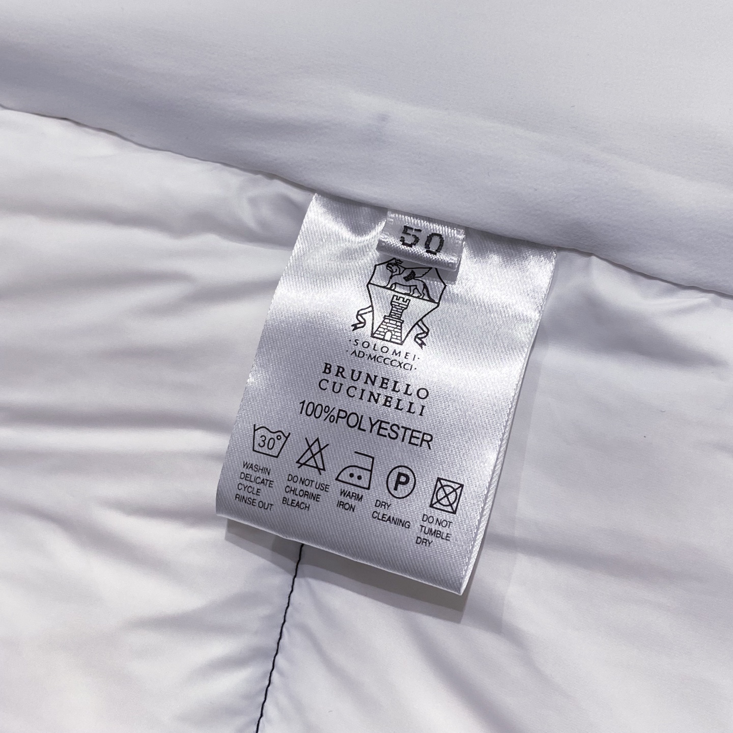 。羽绒服-。新品)BC秋冬新款连帽羽绒服马甲，男女同款经典徽章刺绣时尚拼色款辣椒撞色羽绒马甲！贸易公司渠